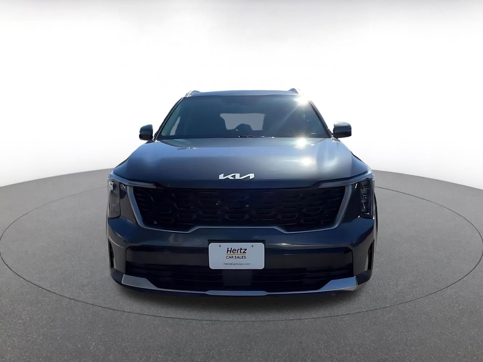 Thumbnail: 2024 Kia Sorento - 4