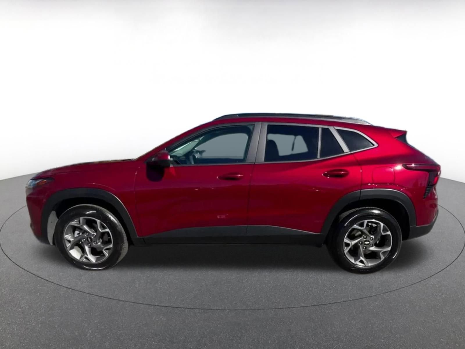 Thumbnail: 2025 Chevrolet Trax - 9