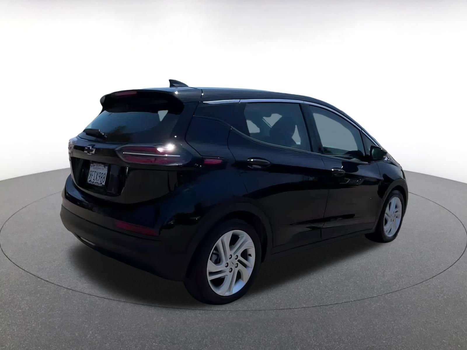 Thumbnail: 2023 Chevrolet Bolt EV - 10