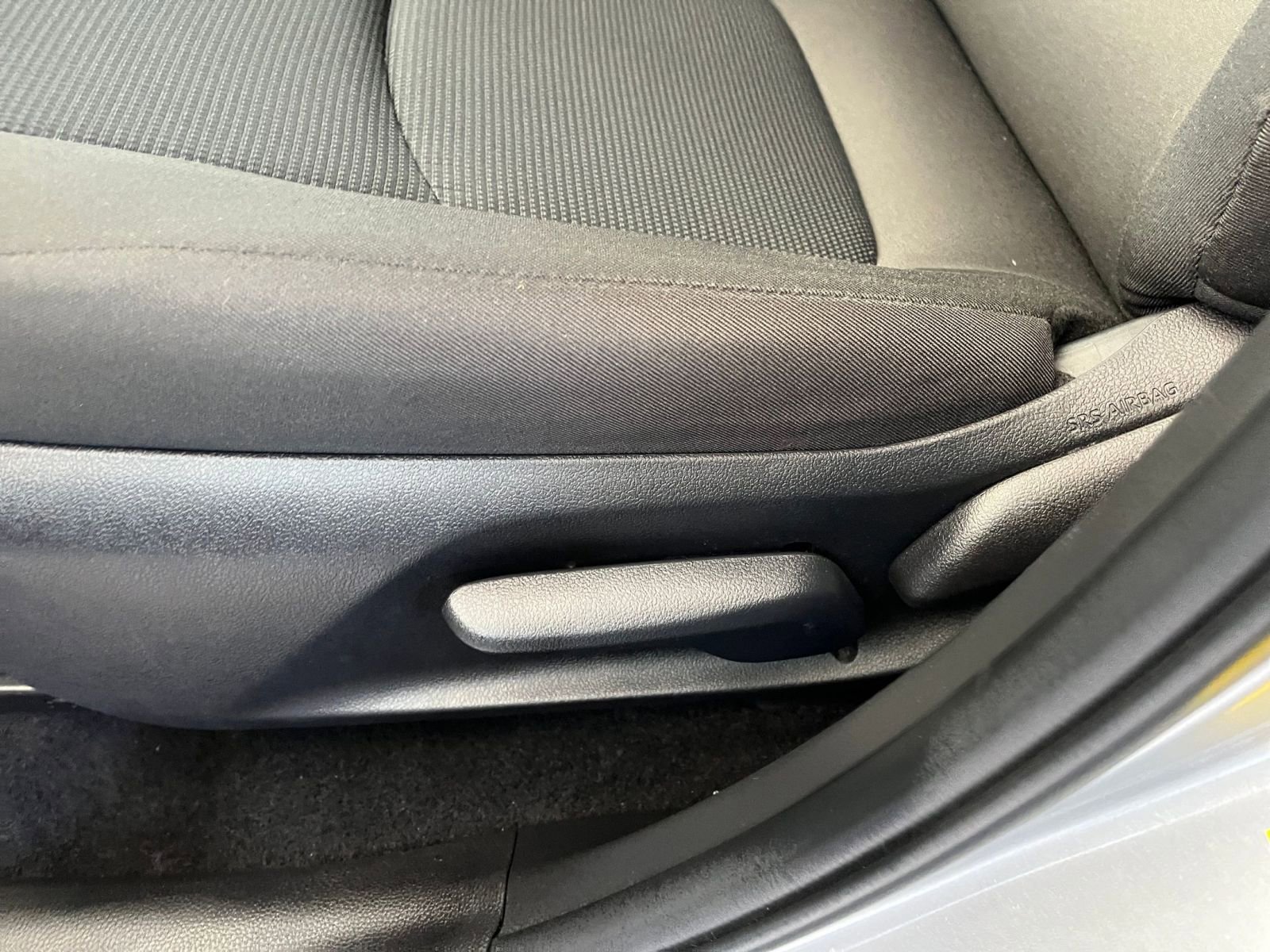 Thumbnail: 2025 Toyota RAV4 - 22