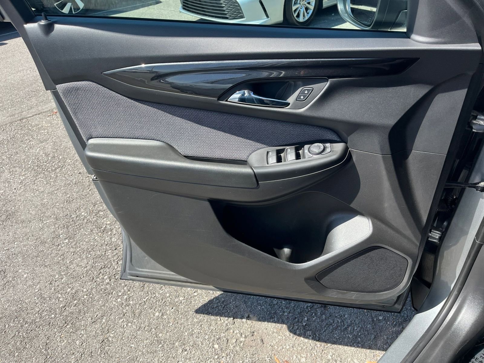 Thumbnail: 2025 Chevrolet TrailBlazer - 18