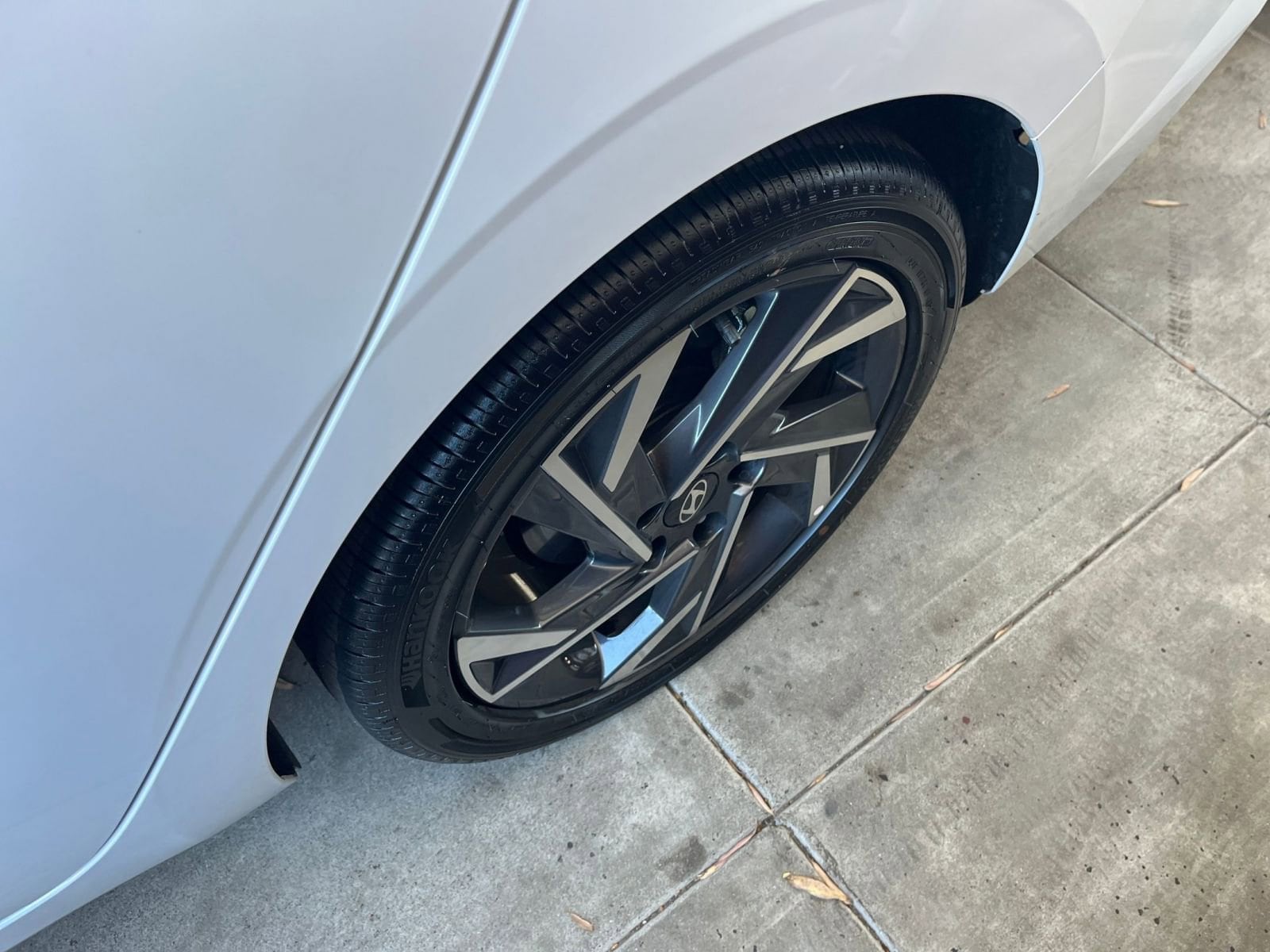 Thumbnail: 2025 Hyundai Elantra - 30