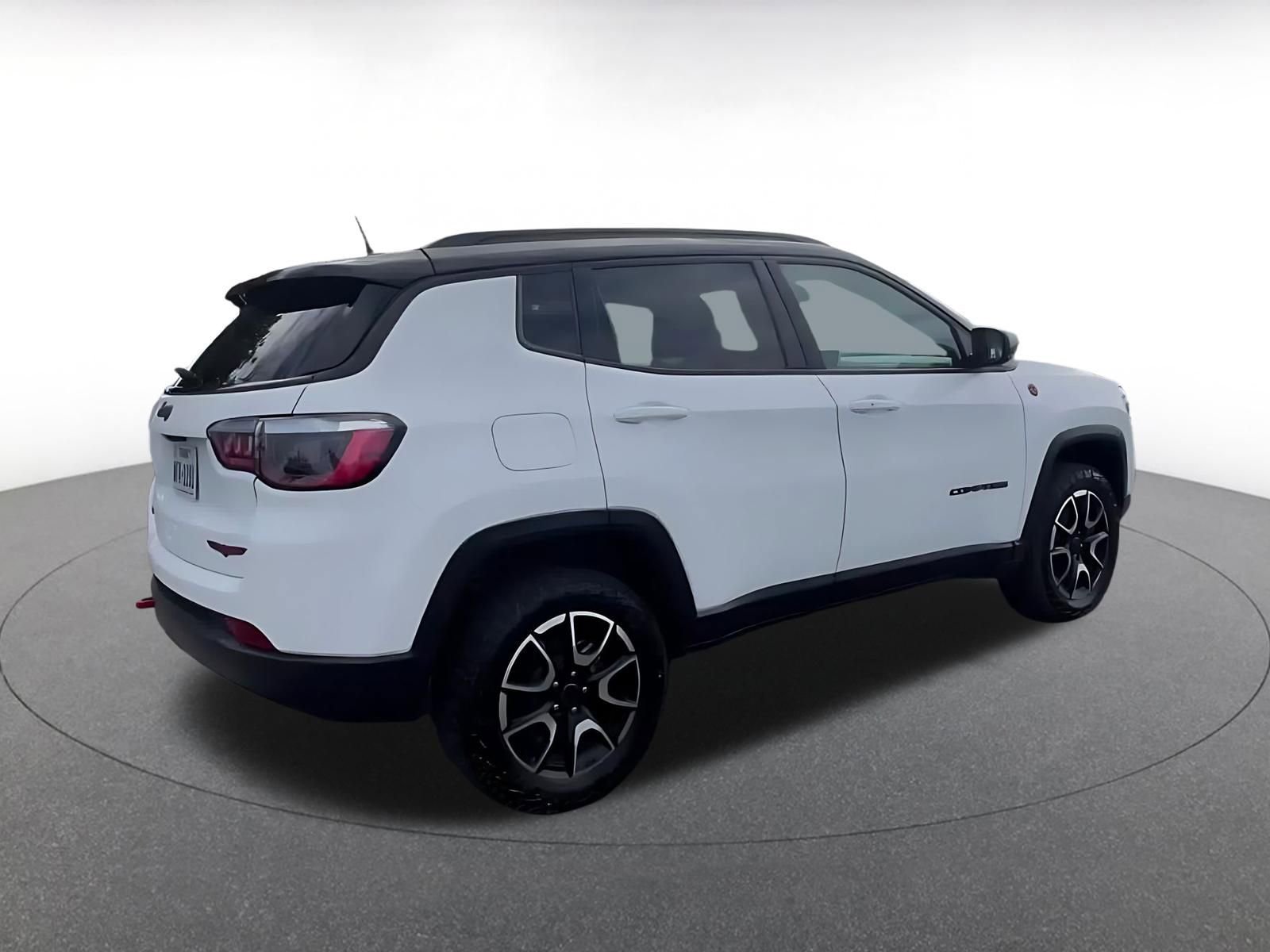 Thumbnail: 2025 Jeep Compass - 15