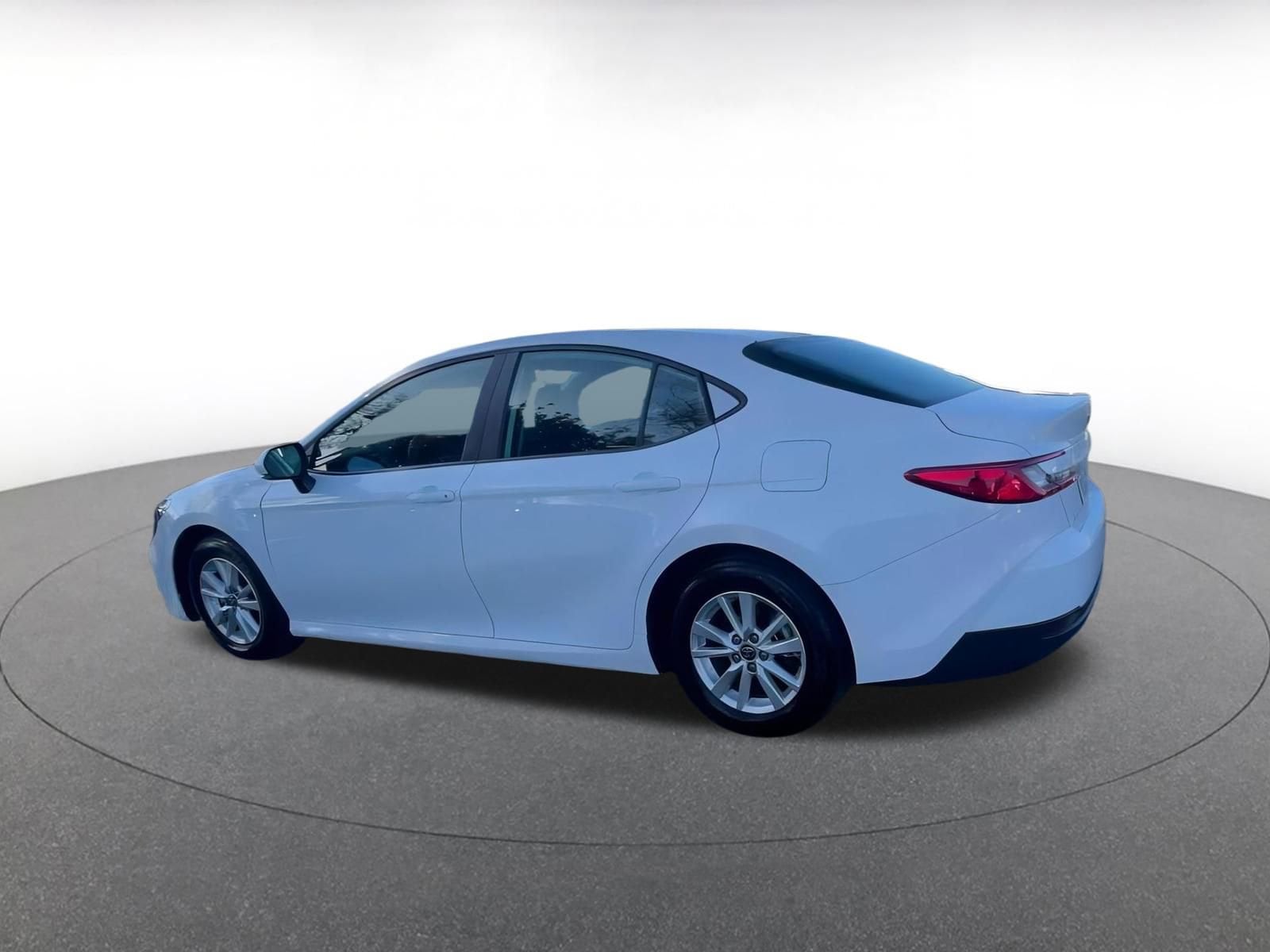 Thumbnail: 2025 Toyota Camry - 10