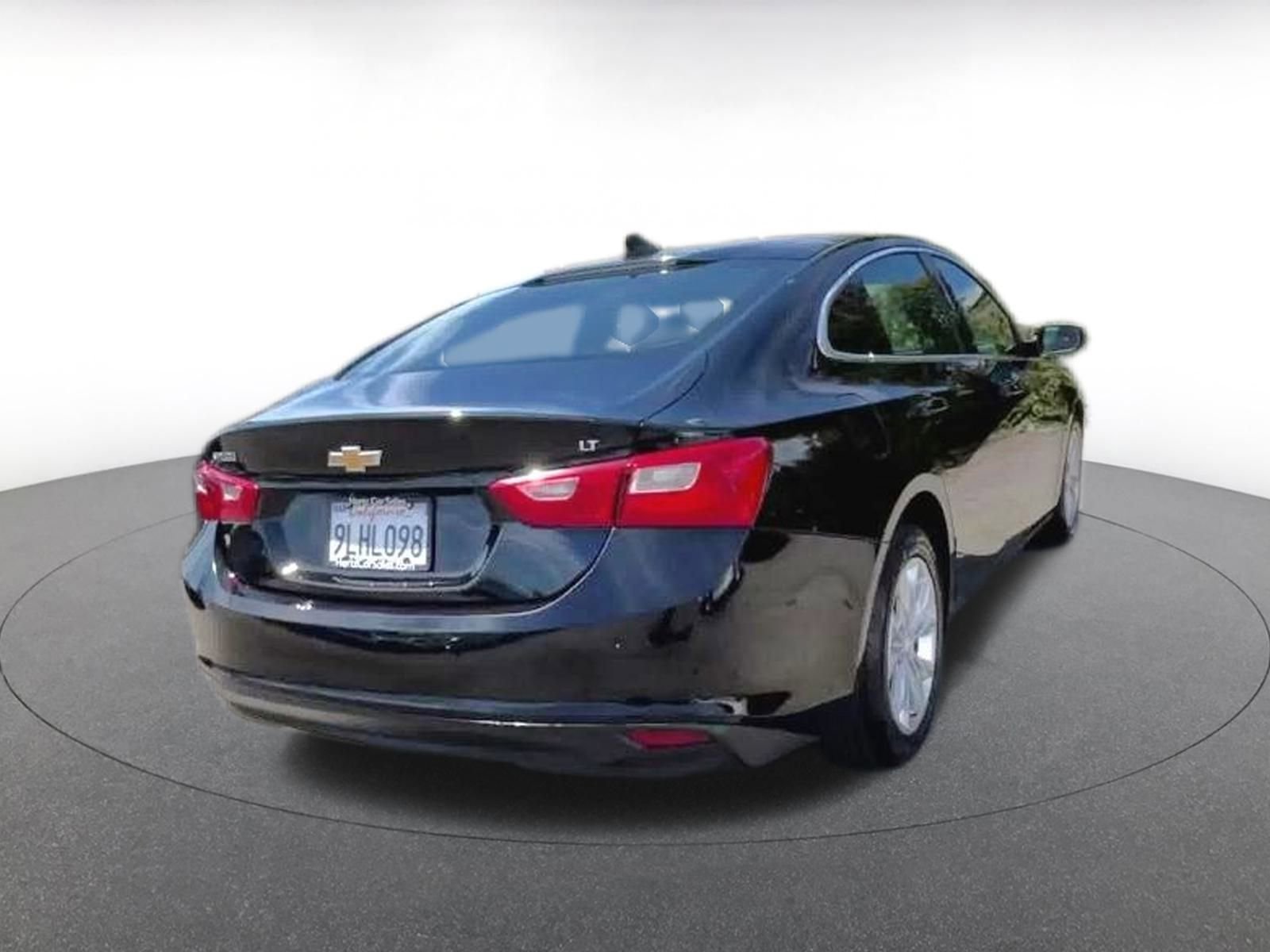 Thumbnail: 2024 Chevrolet Malibu - 12