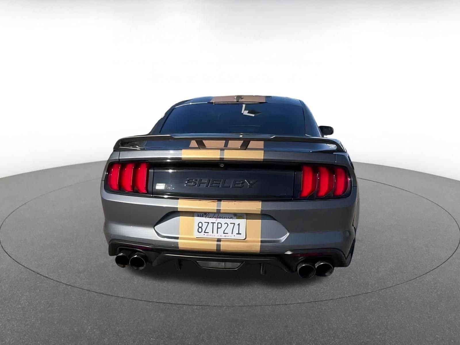 2022 Ford Mustang  10