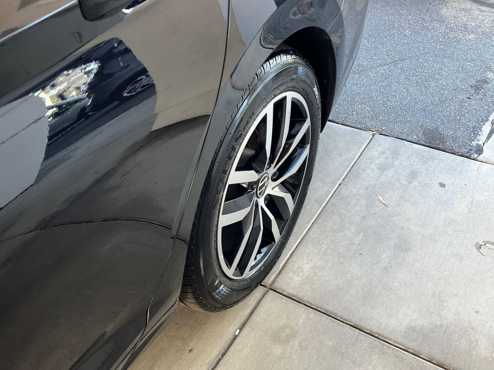 Thumbnail: 2025 Volkswagen Jetta - 30