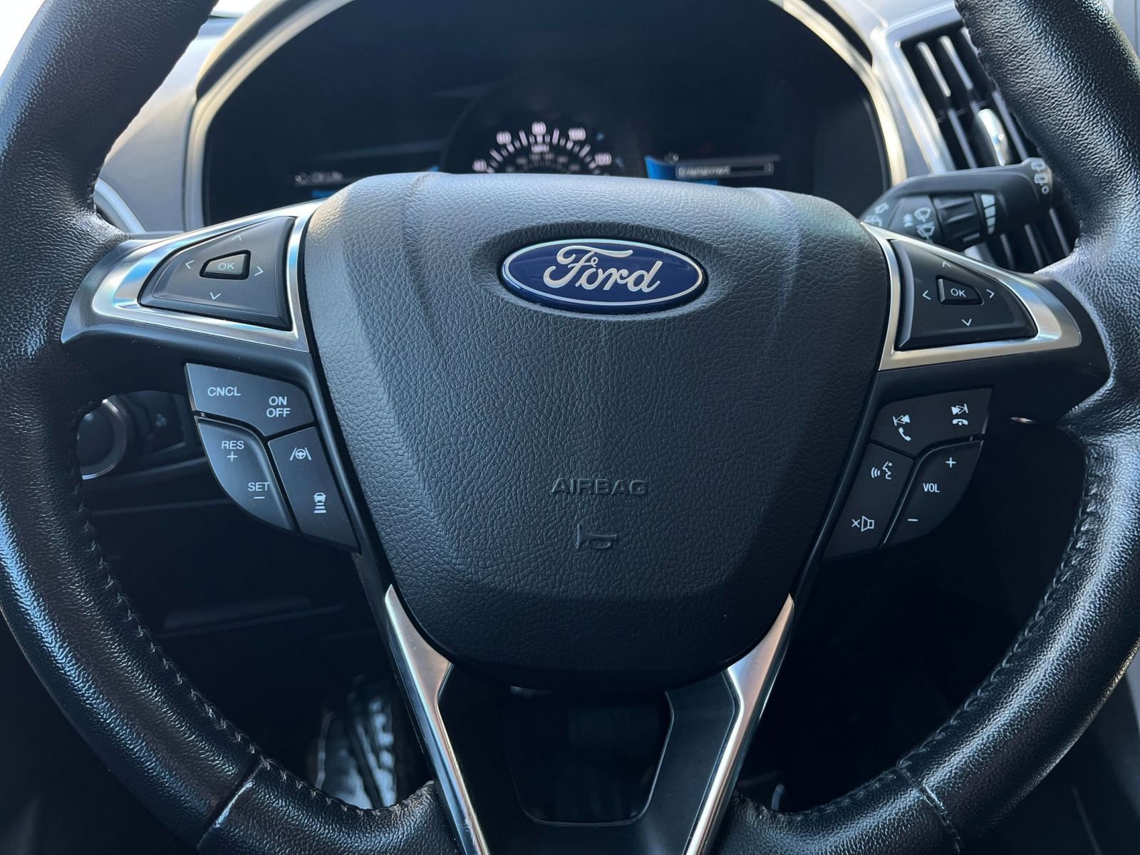 Thumbnail: 2023 Ford Edge - 23