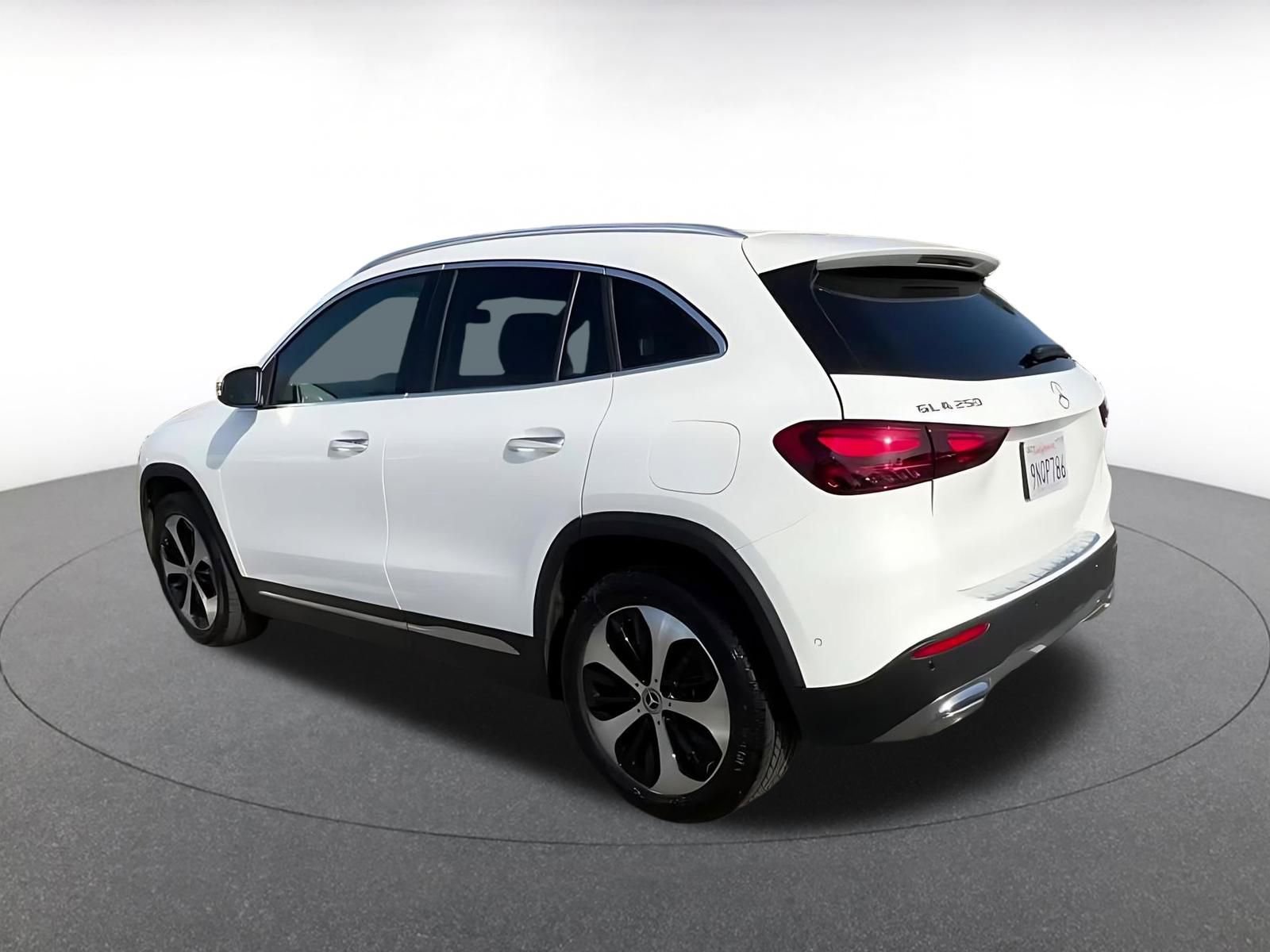 Thumbnail: 2025 Mercedes-Benz GLA - 10