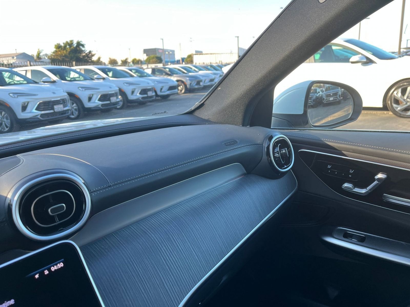 Thumbnail: 2024 Mercedes-Benz GLC - 35