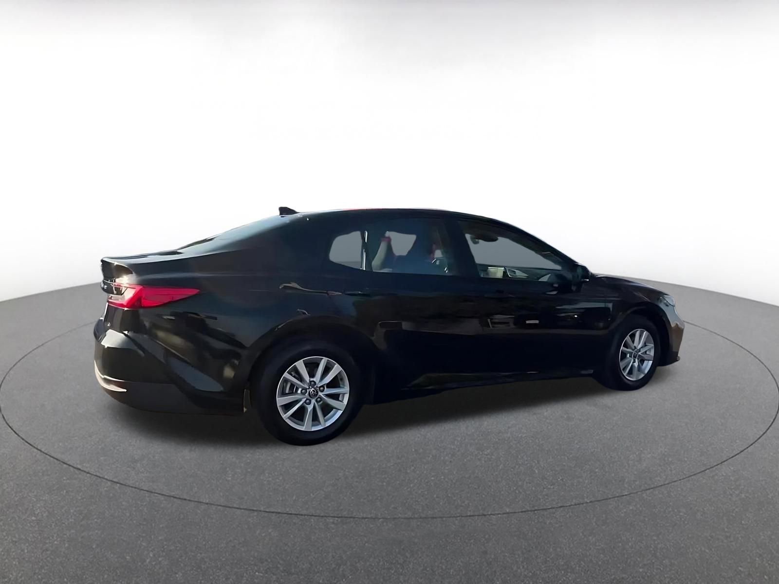 Thumbnail: 2025 Toyota Camry - 14