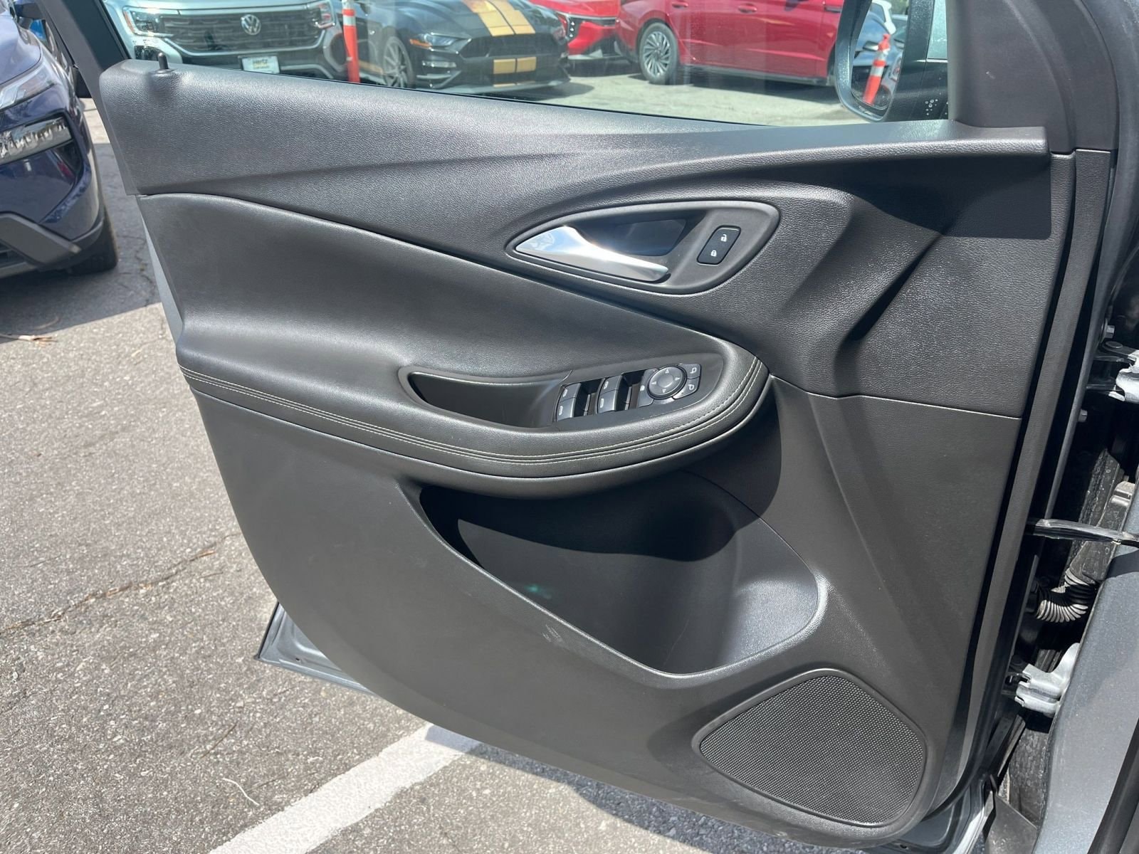 Thumbnail: 2025 Buick Encore GX - 18