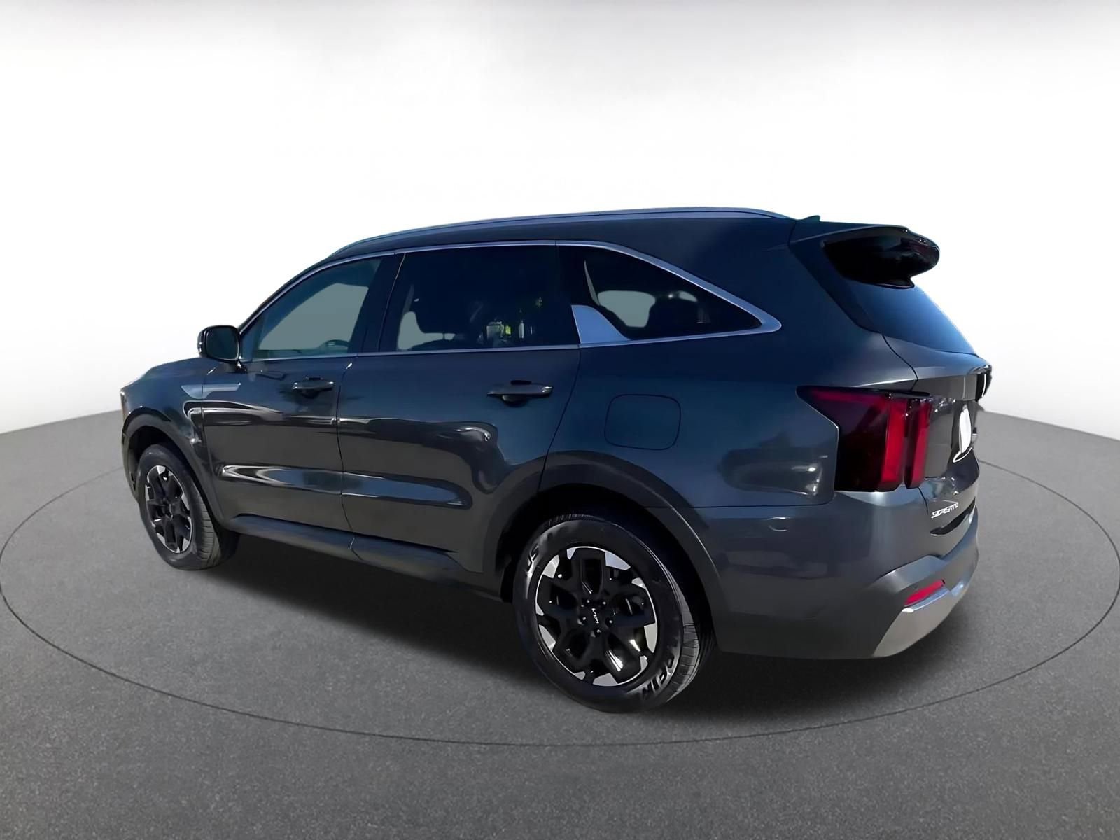 Thumbnail: 2024 Kia Sorento - 10