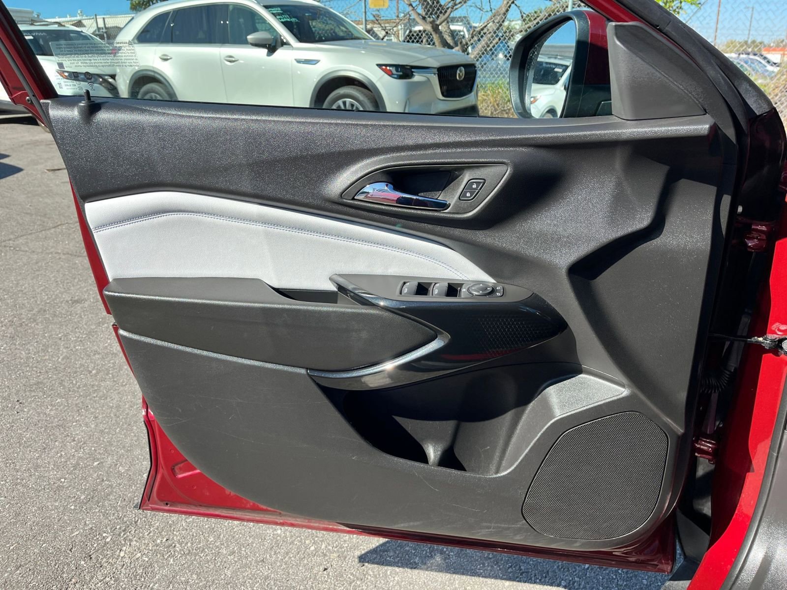 Thumbnail: 2025 Chevrolet Trax - 18