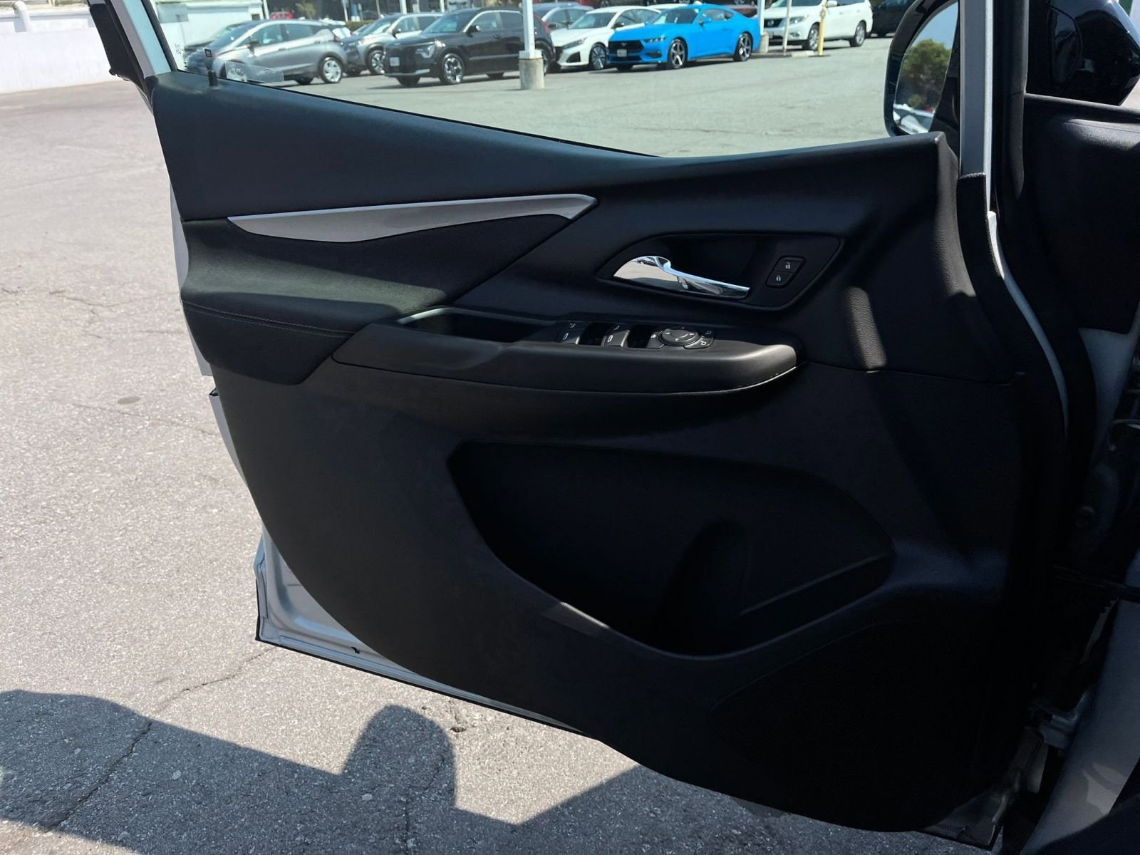 Thumbnail: 2023 Chevrolet Bolt EV - 20
