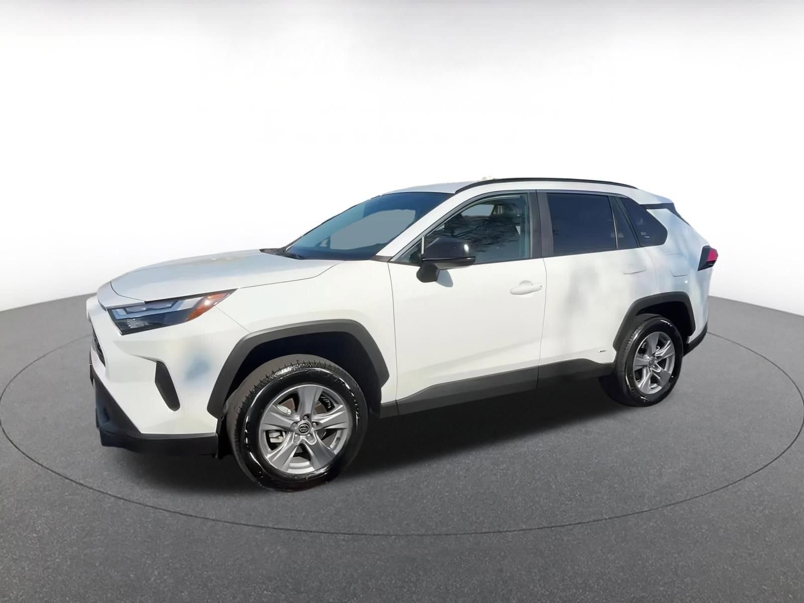 Thumbnail: 2025 Toyota RAV4 - 8