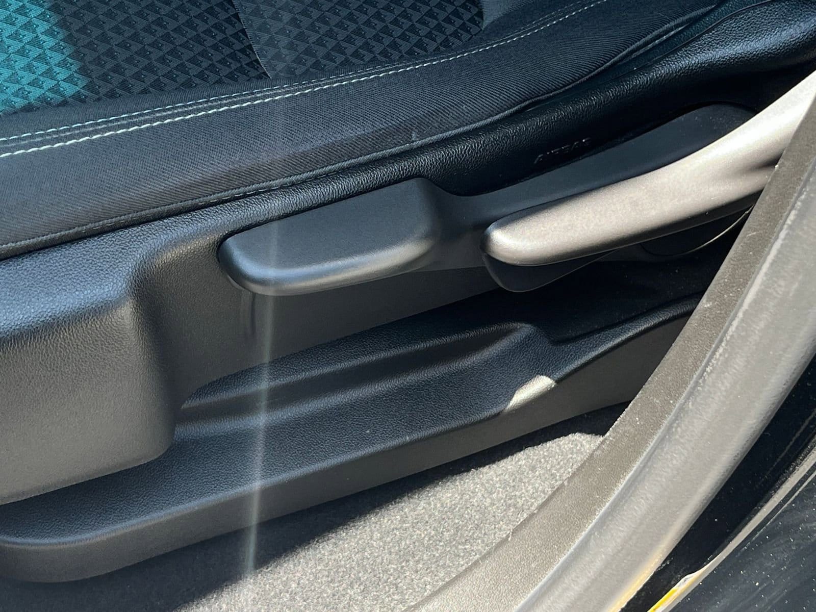 Thumbnail: 2023 Chevrolet Bolt EV - 23