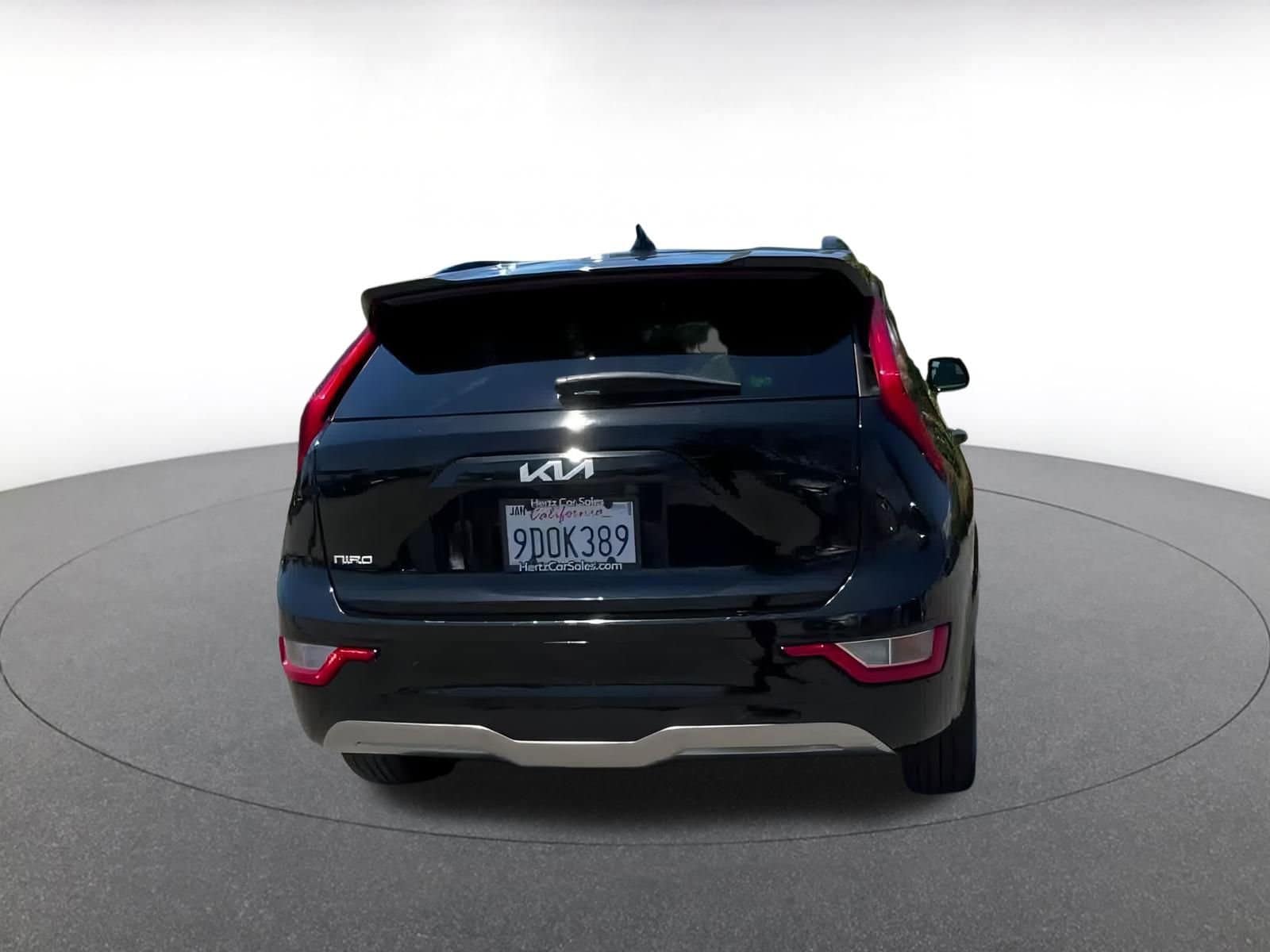 Thumbnail: 2023 Kia Niro - 10