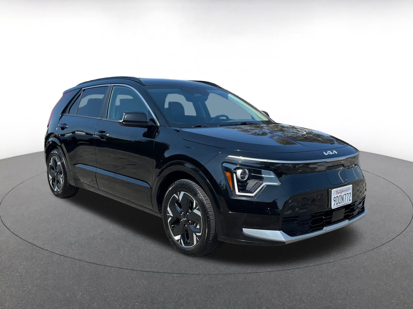 Thumbnail: 2023 Kia Niro - 1