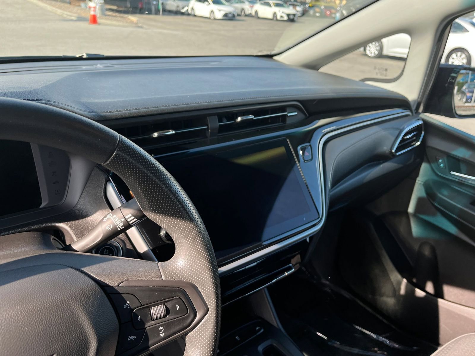 Thumbnail: 2023 Chevrolet Bolt EV - 17
