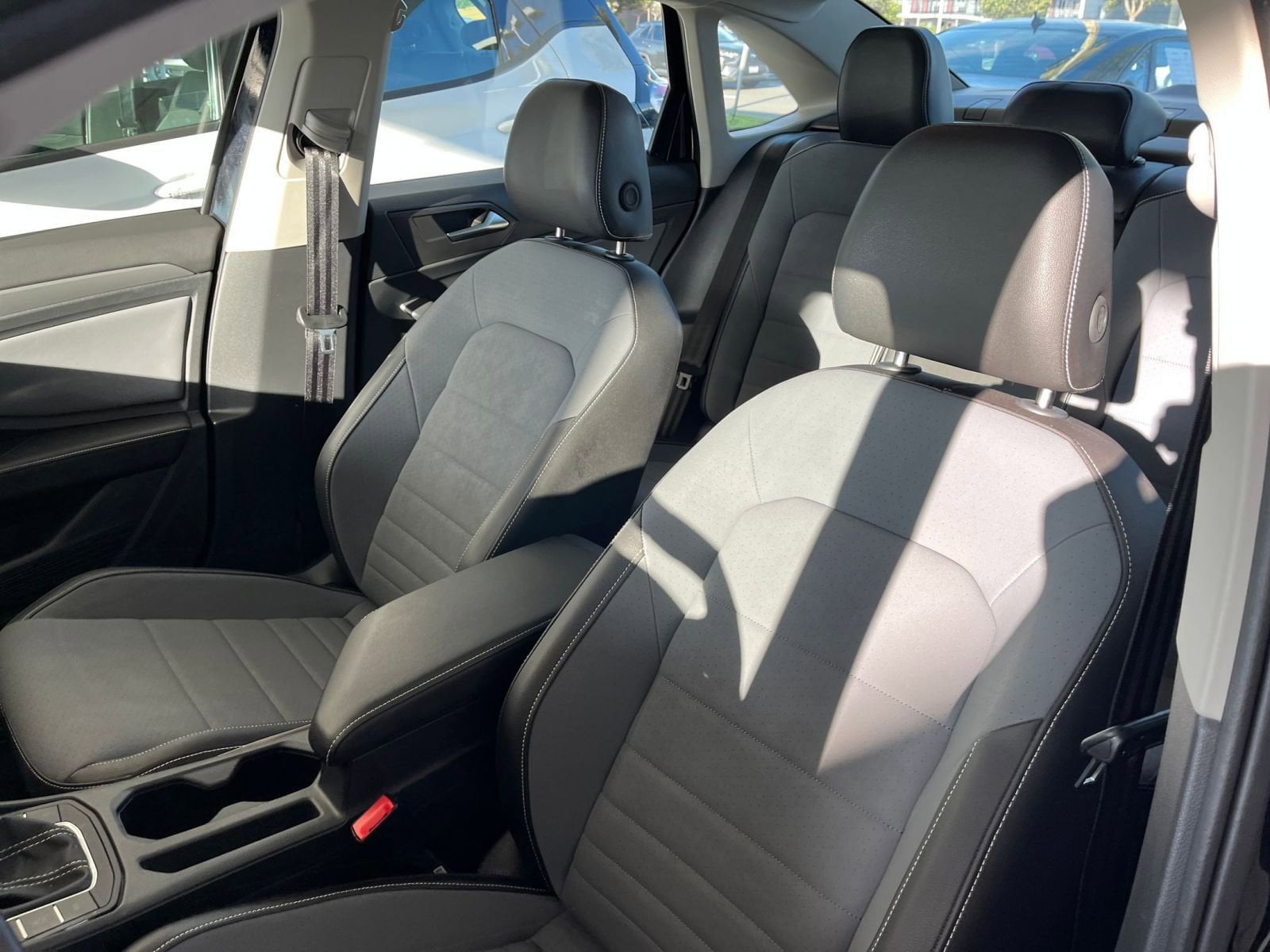 Thumbnail: 2025 Volkswagen Jetta - 27