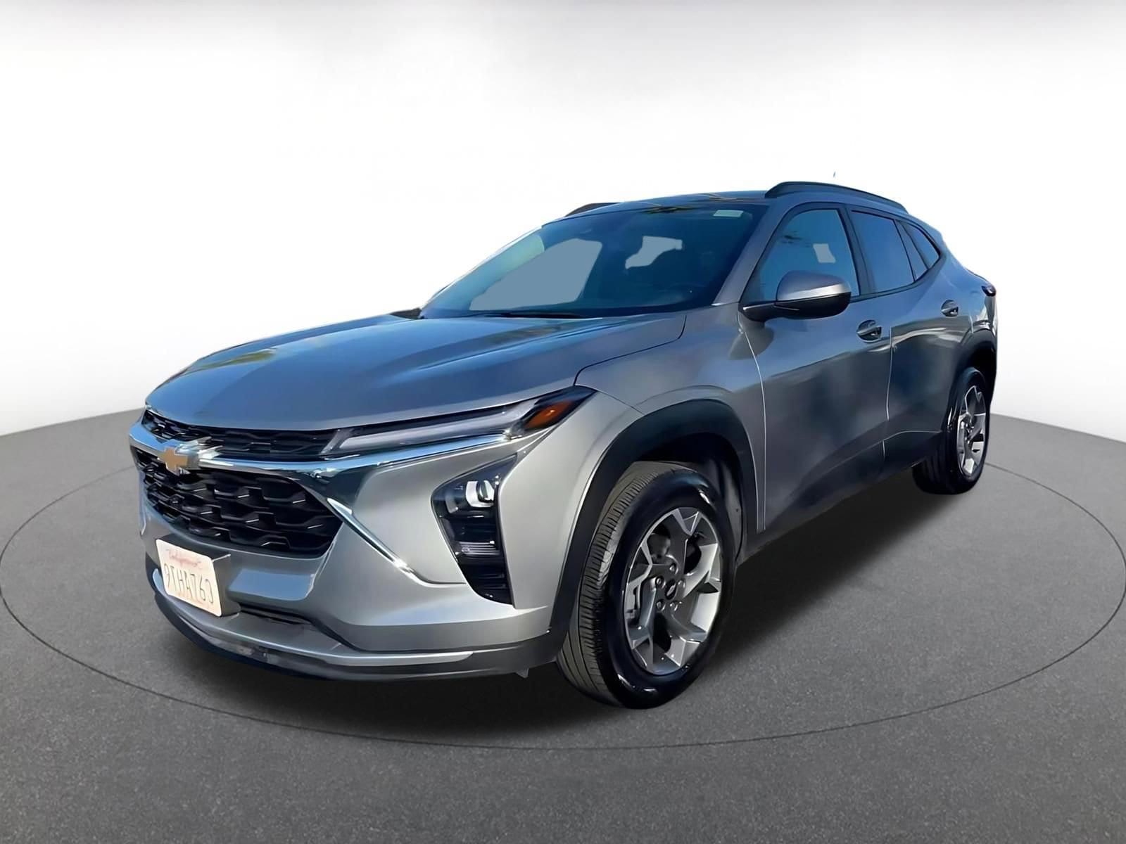 Thumbnail: 2025 Chevrolet Trax - 7