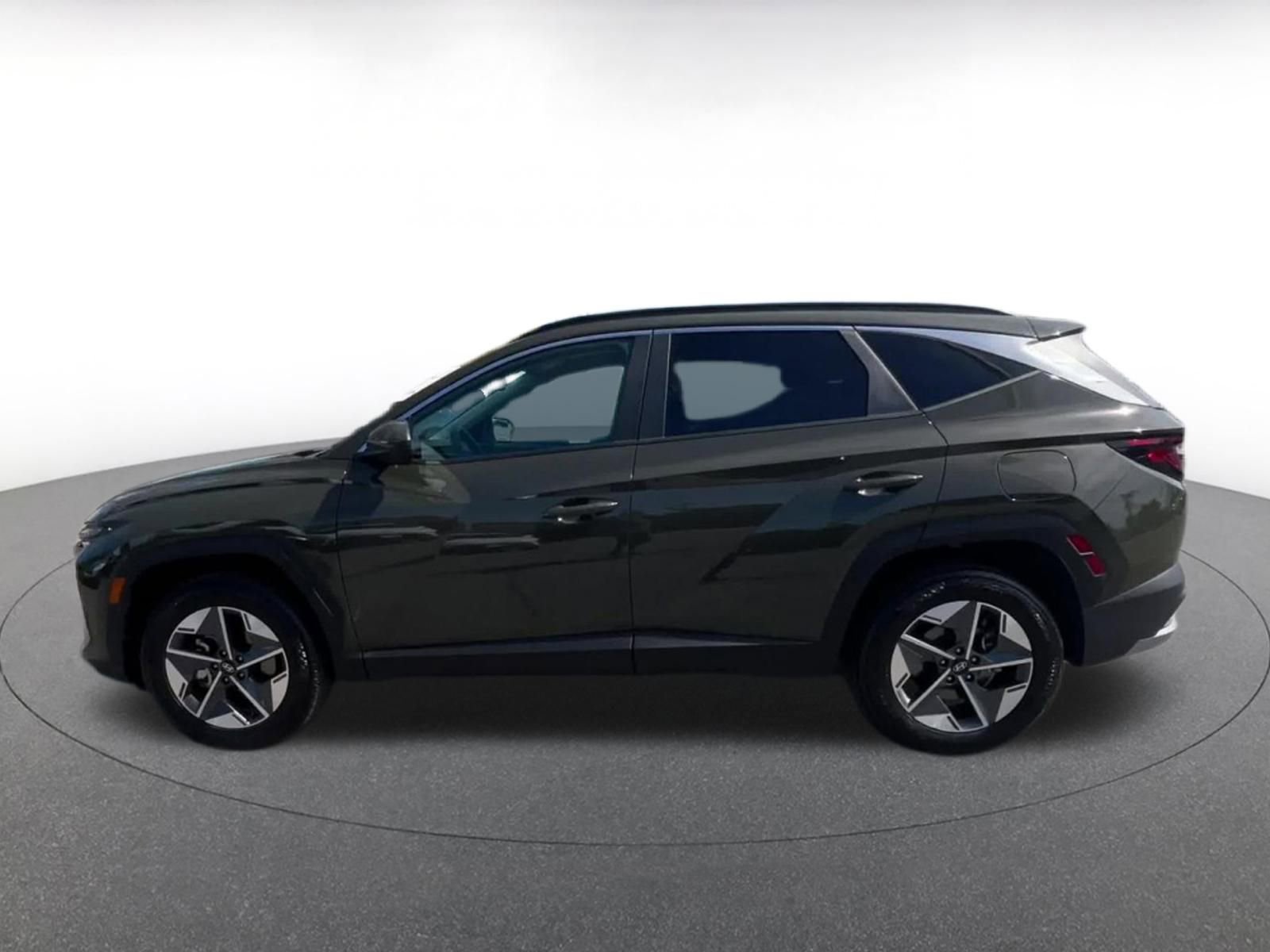 Thumbnail: 2025 Hyundai Tucson - 9
