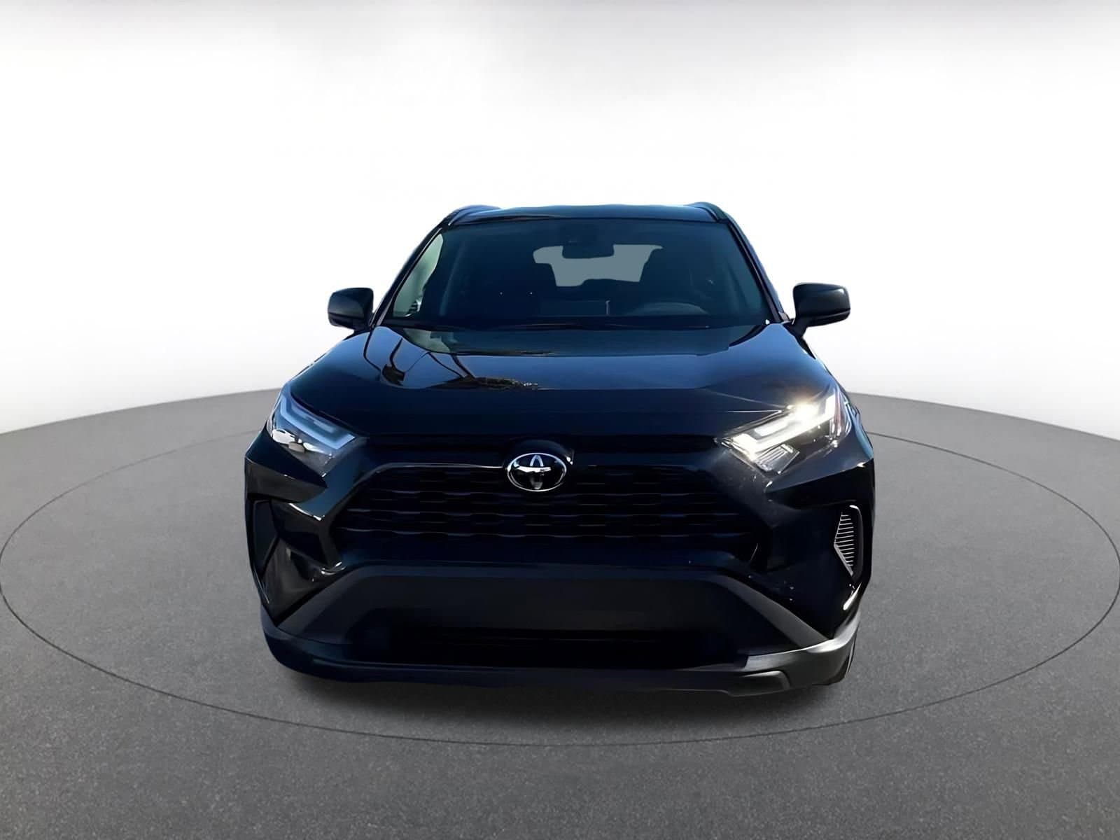 Thumbnail: 2025 Toyota RAV4 - 4