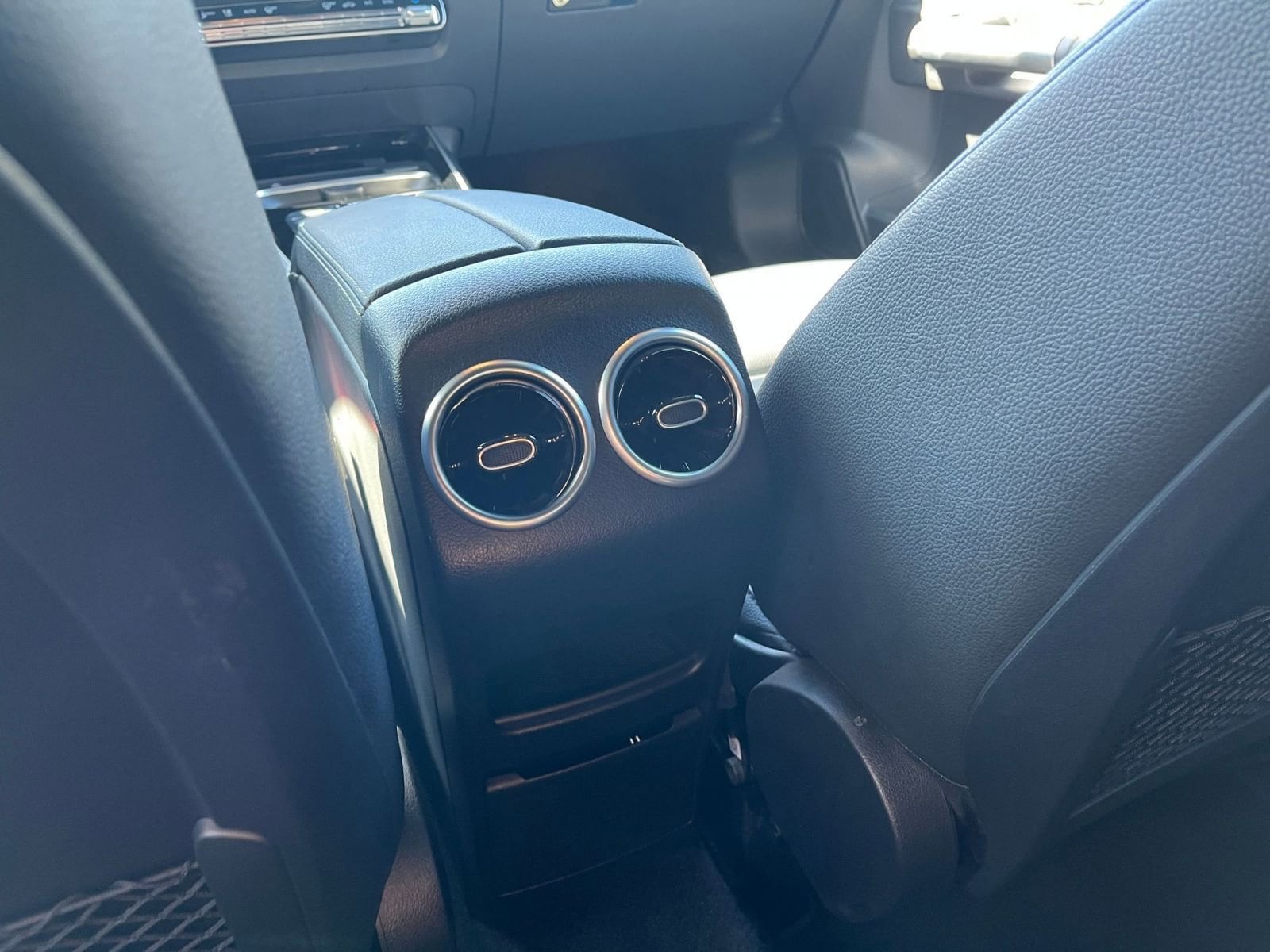 Thumbnail: 2025 Mercedes-Benz GLA - 24