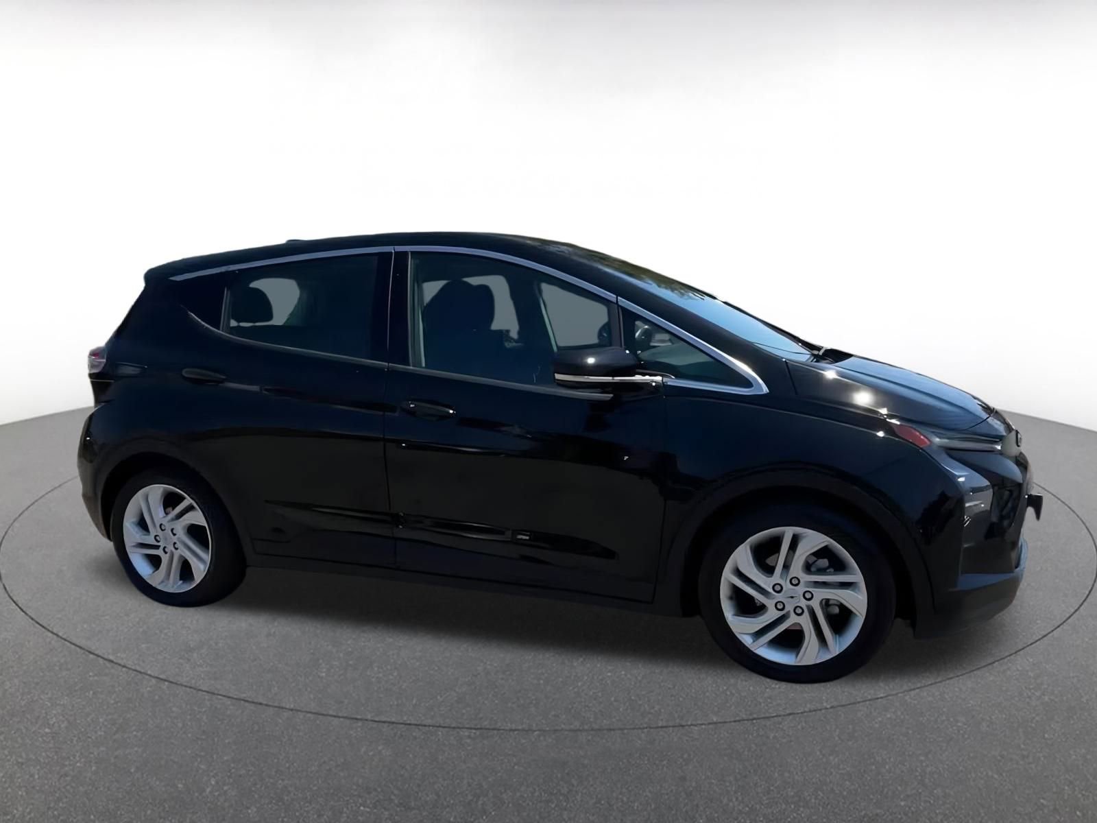 Thumbnail: 2023 Chevrolet Bolt EV - 13