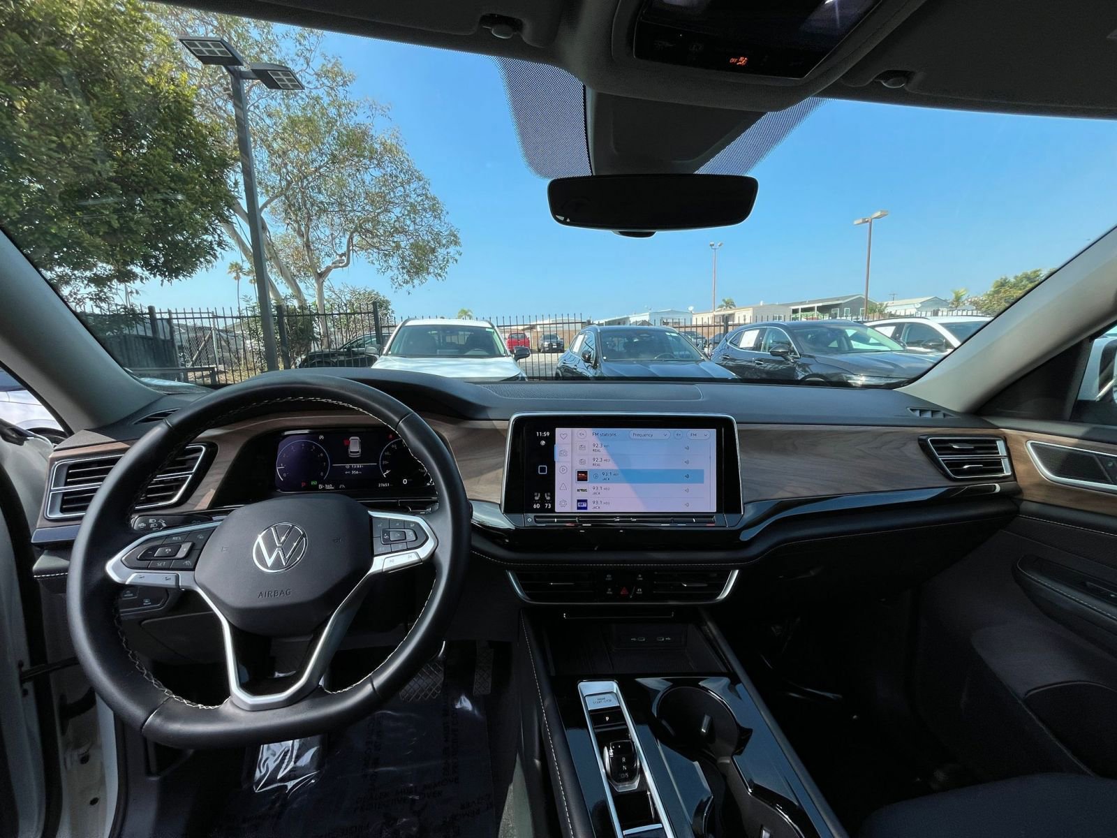 Thumbnail: 2025 Volkswagen Atlas - 33