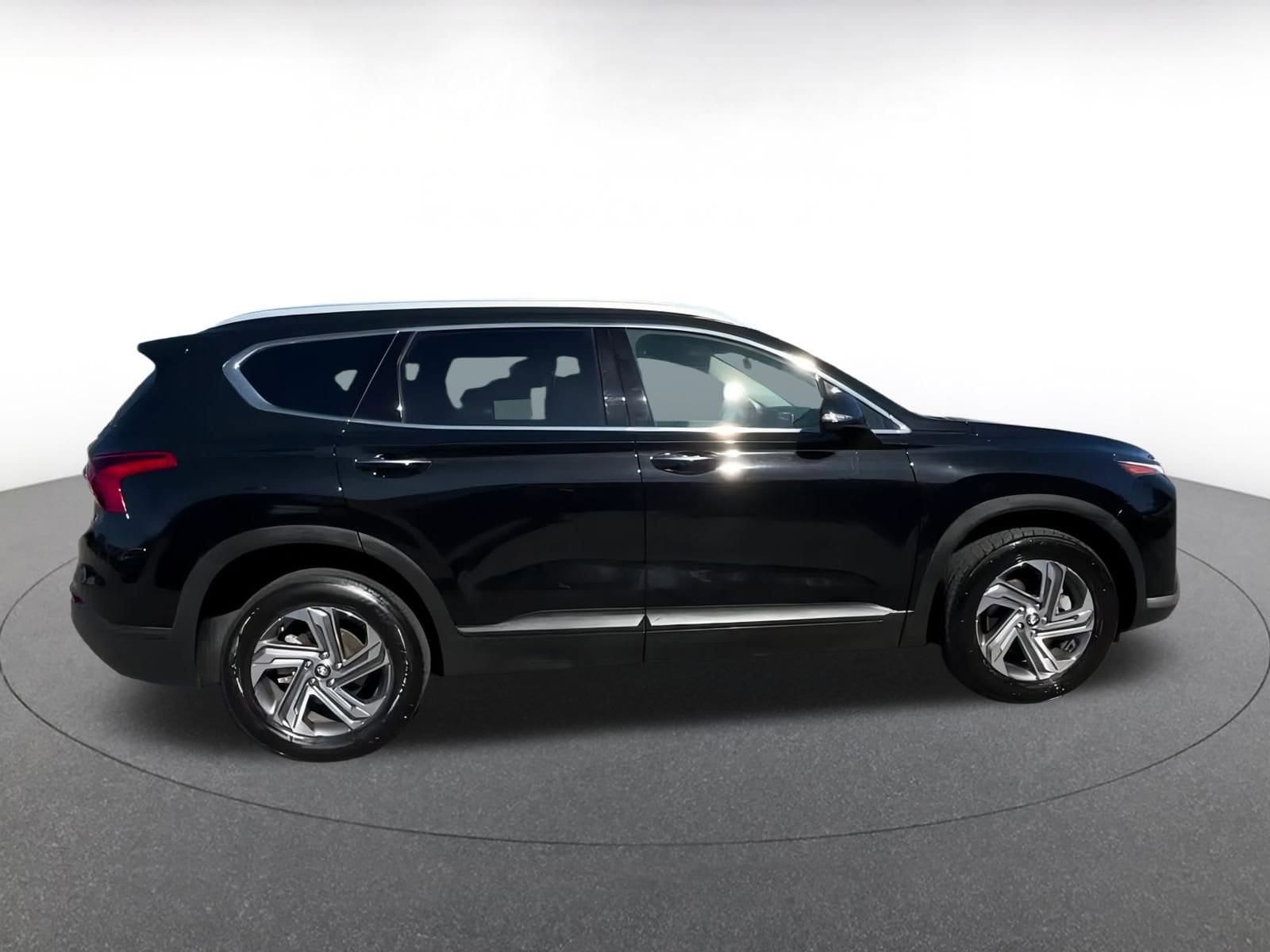 Thumbnail: 2023 Hyundai Santa Fe - 16