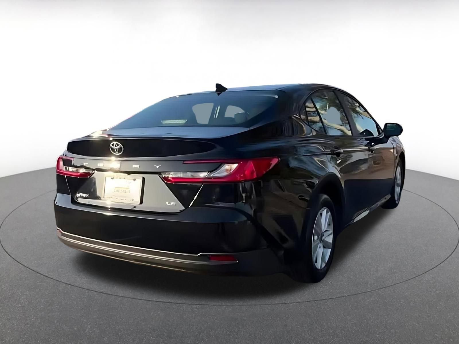 Thumbnail: 2025 Toyota Camry - 15