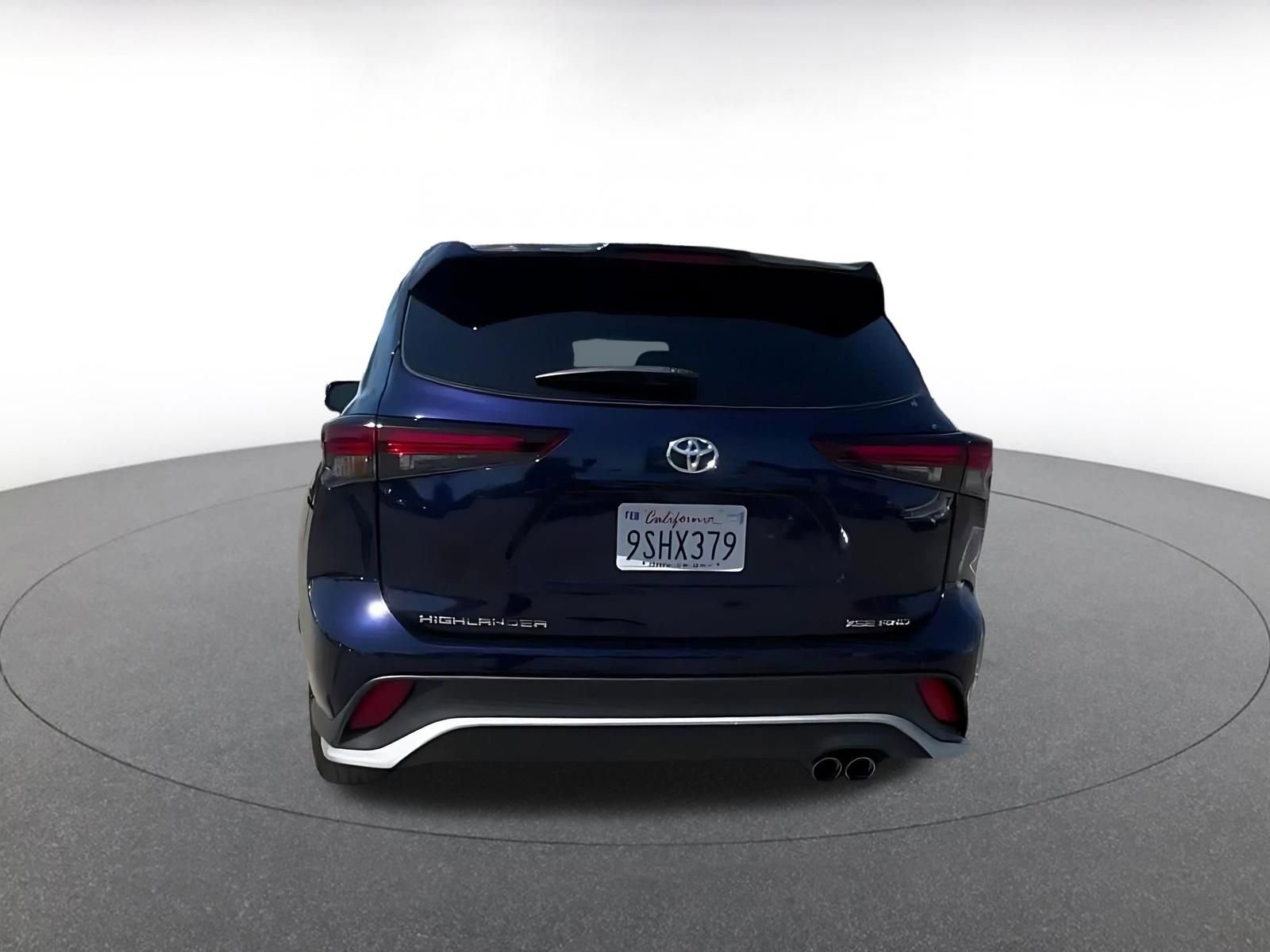 Thumbnail: 2025 Toyota Highlander - 12