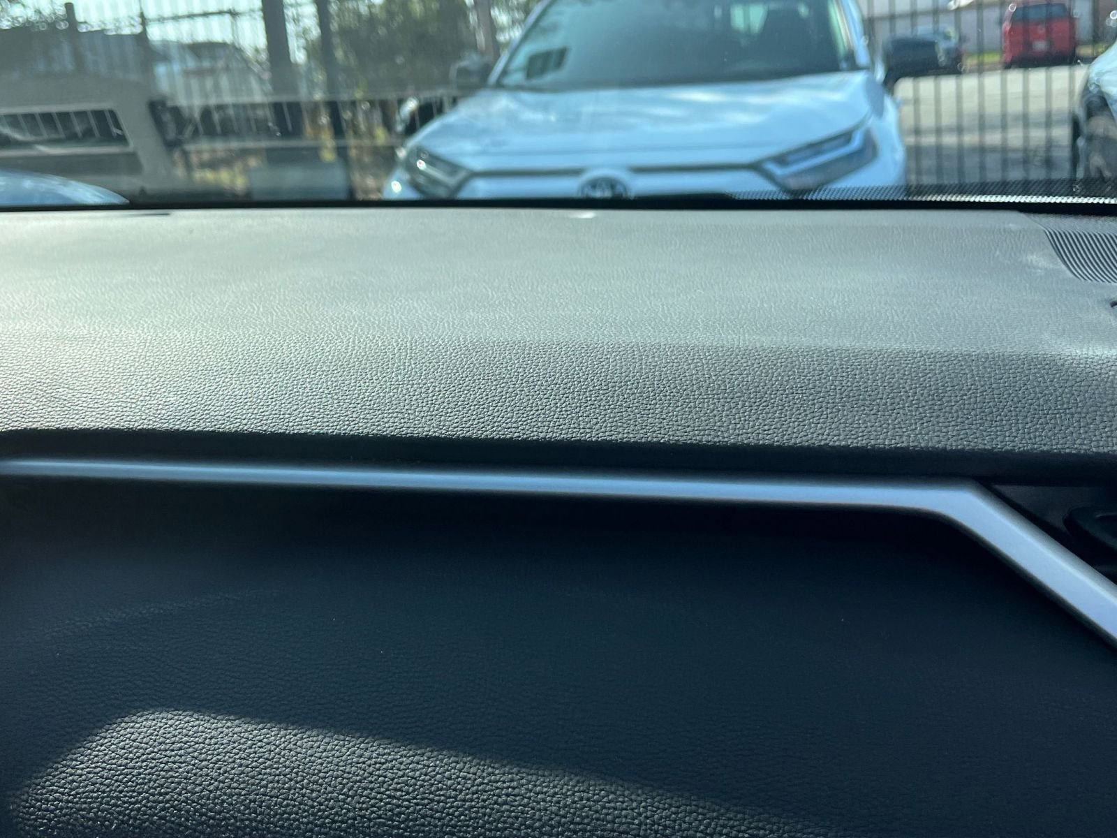 Thumbnail: 2025 Toyota RAV4 - 35