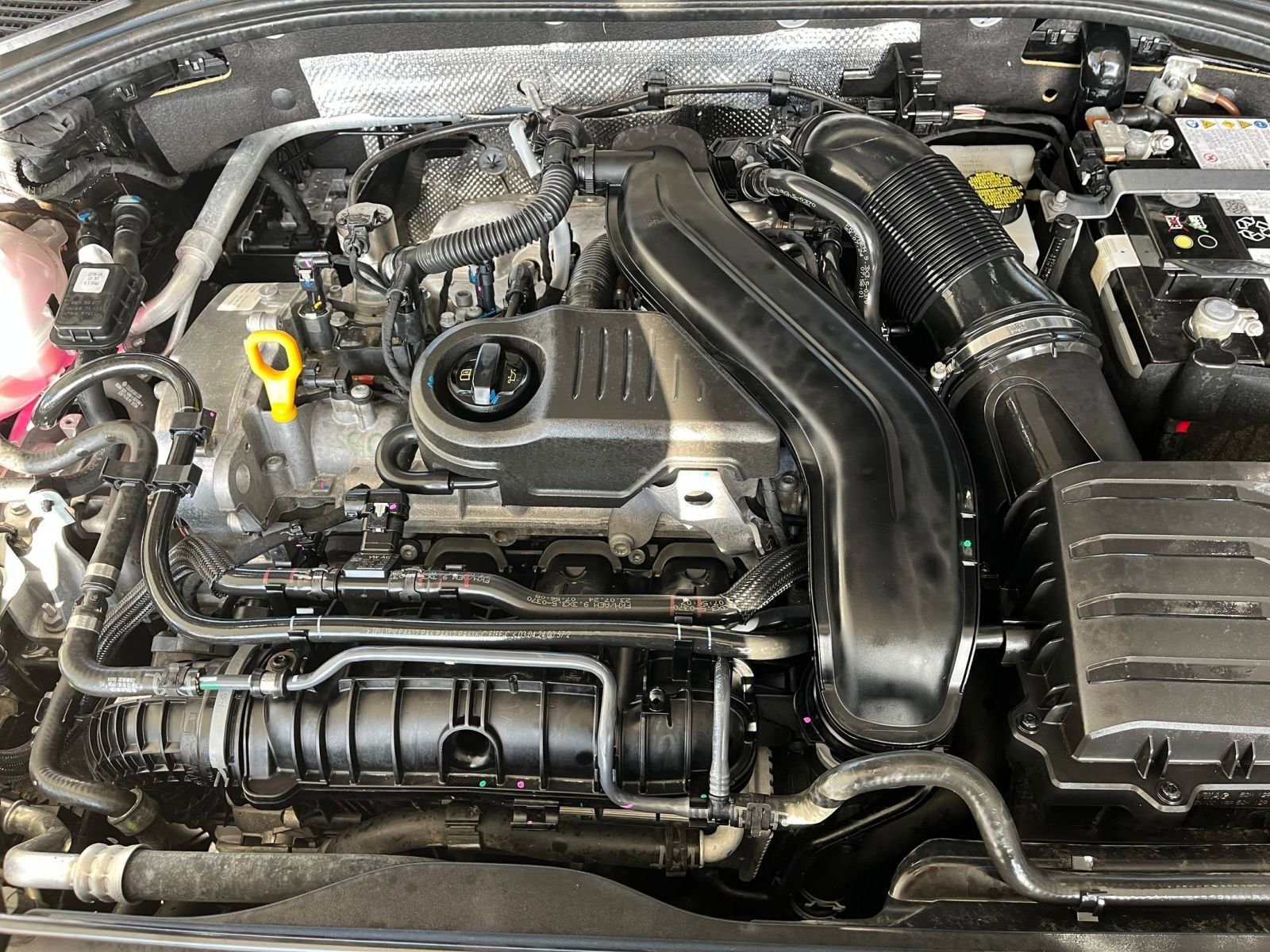 Thumbnail: 2025 Volkswagen Jetta - 32