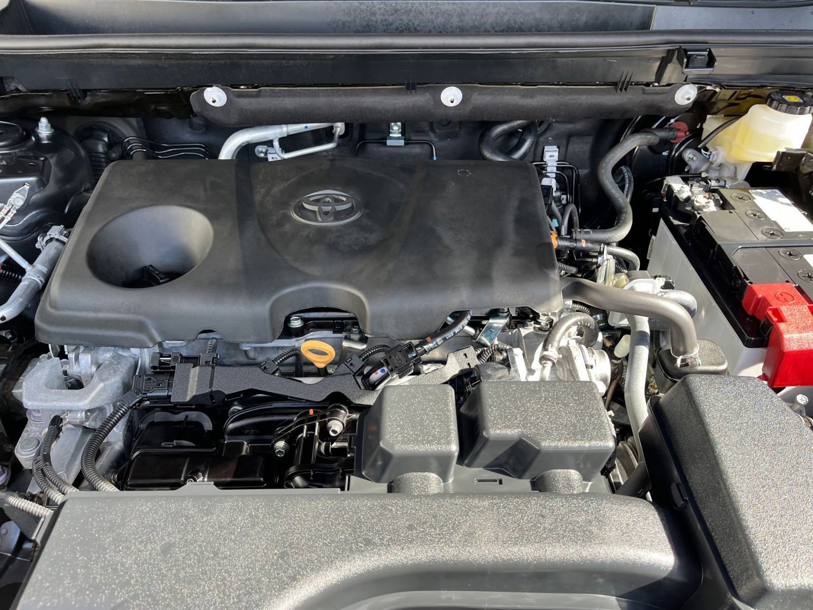 Thumbnail: 2025 Toyota RAV4 - 32