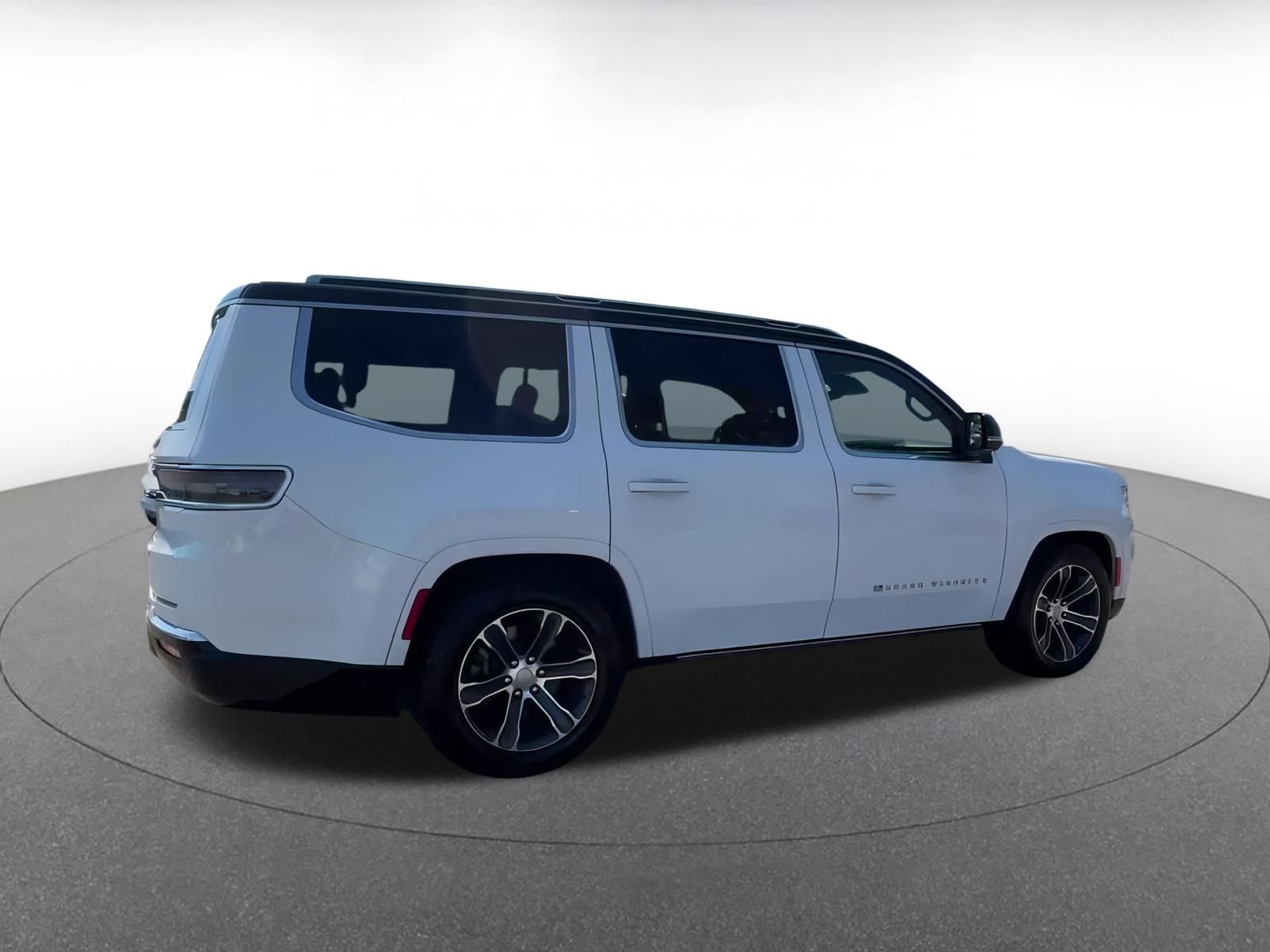 Thumbnail: 2023 Jeep Grand Wagoneer - 11