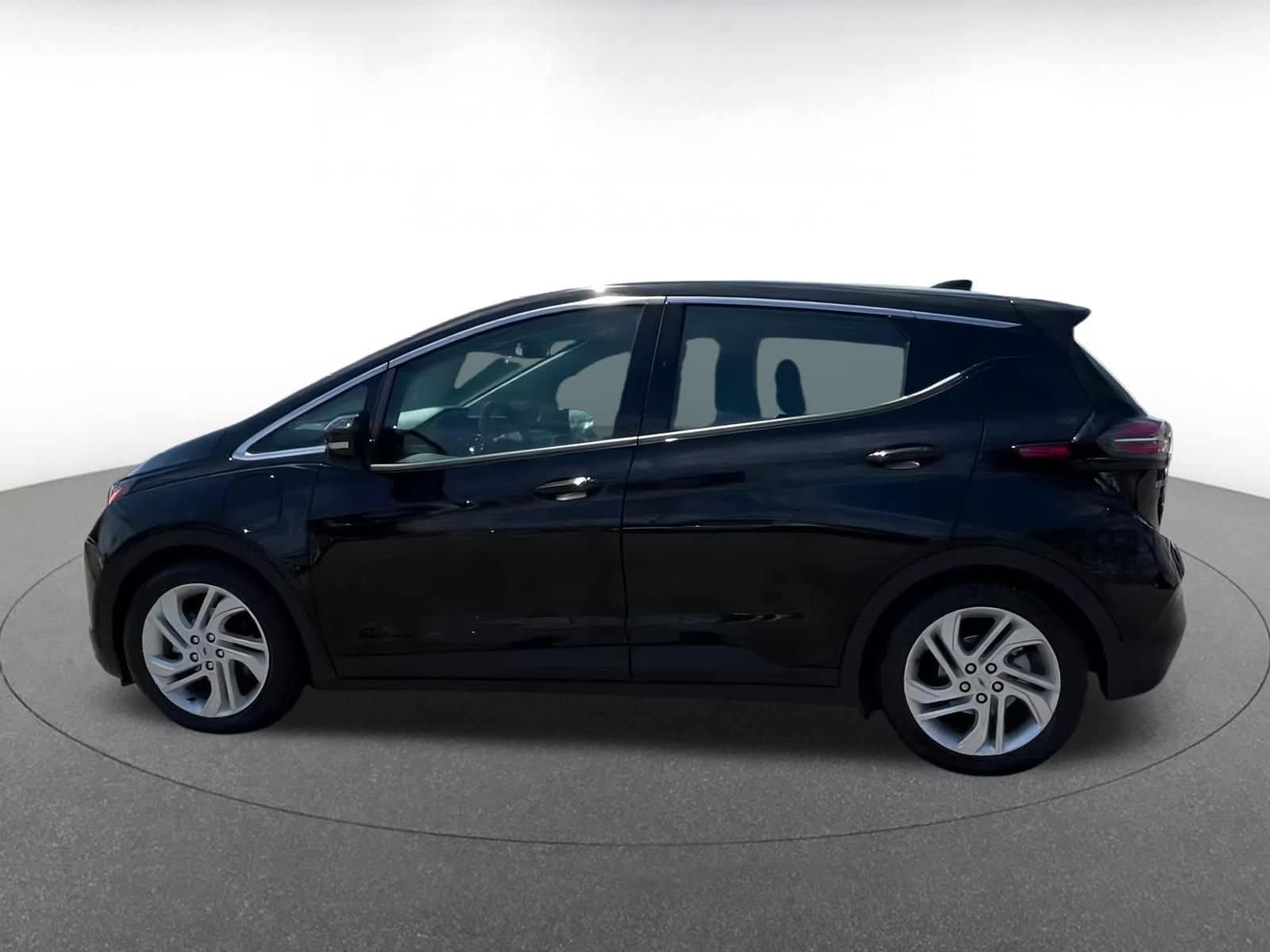 Thumbnail: 2023 Chevrolet Bolt EV - 7