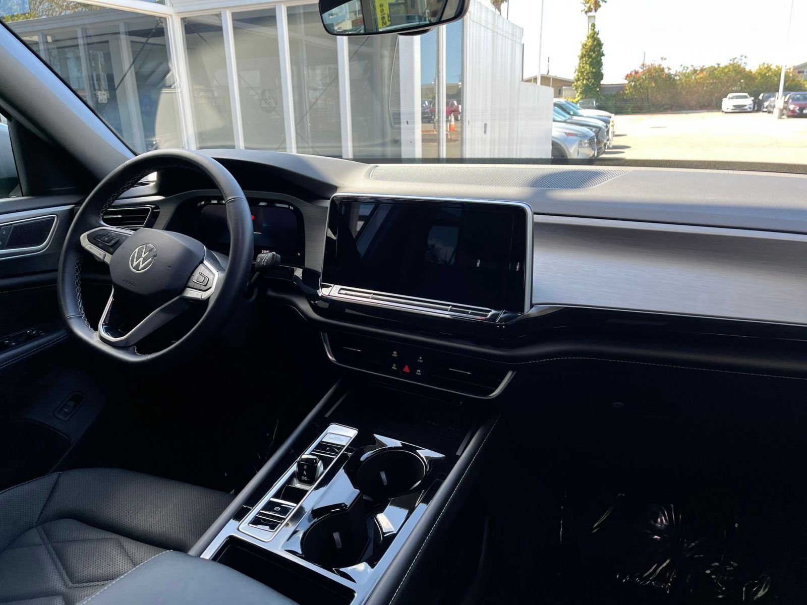 Thumbnail: 2025 Volkswagen Atlas - 18