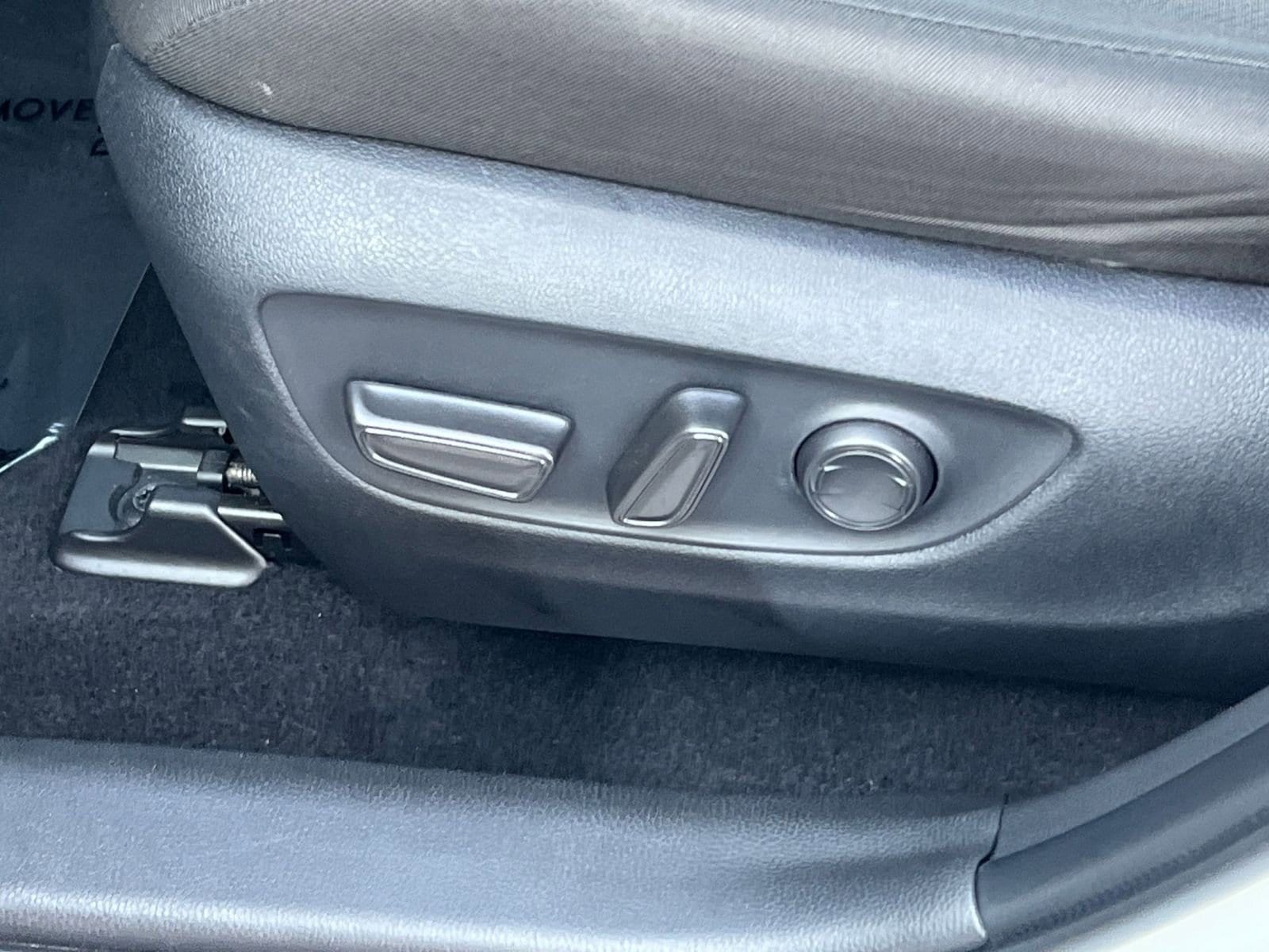 Thumbnail: 2025 Toyota RAV4 - 22