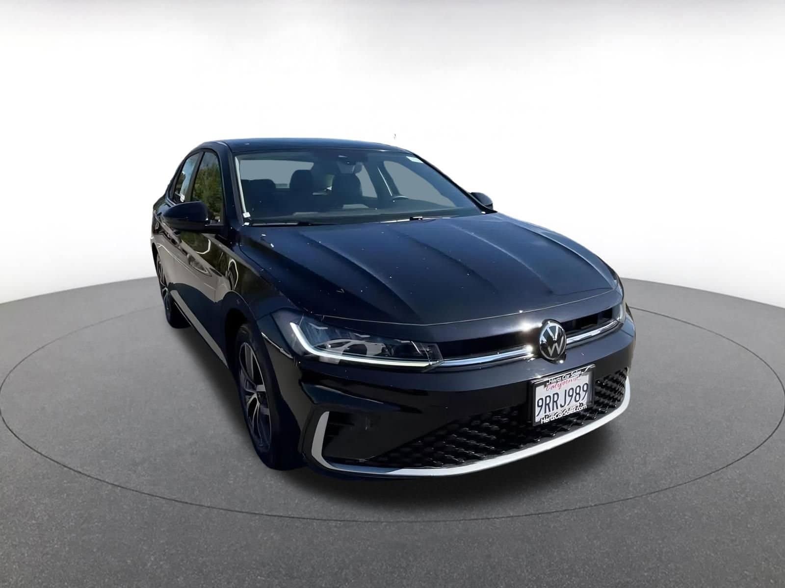 Thumbnail: 2025 Volkswagen Jetta - 3