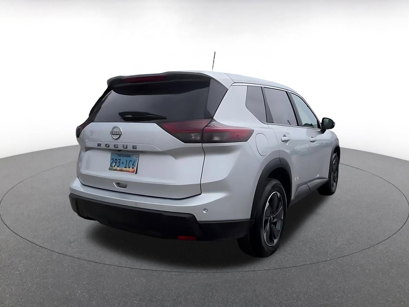 Thumbnail: 2025 Nissan Rogue - 15
