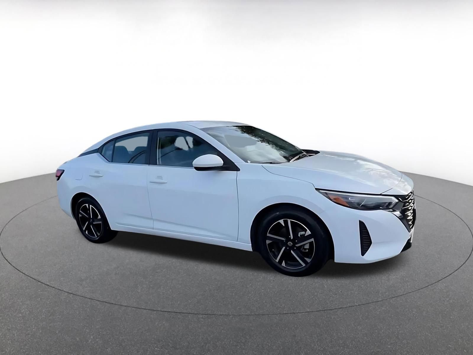 Thumbnail: 2025 Nissan Sentra - 2