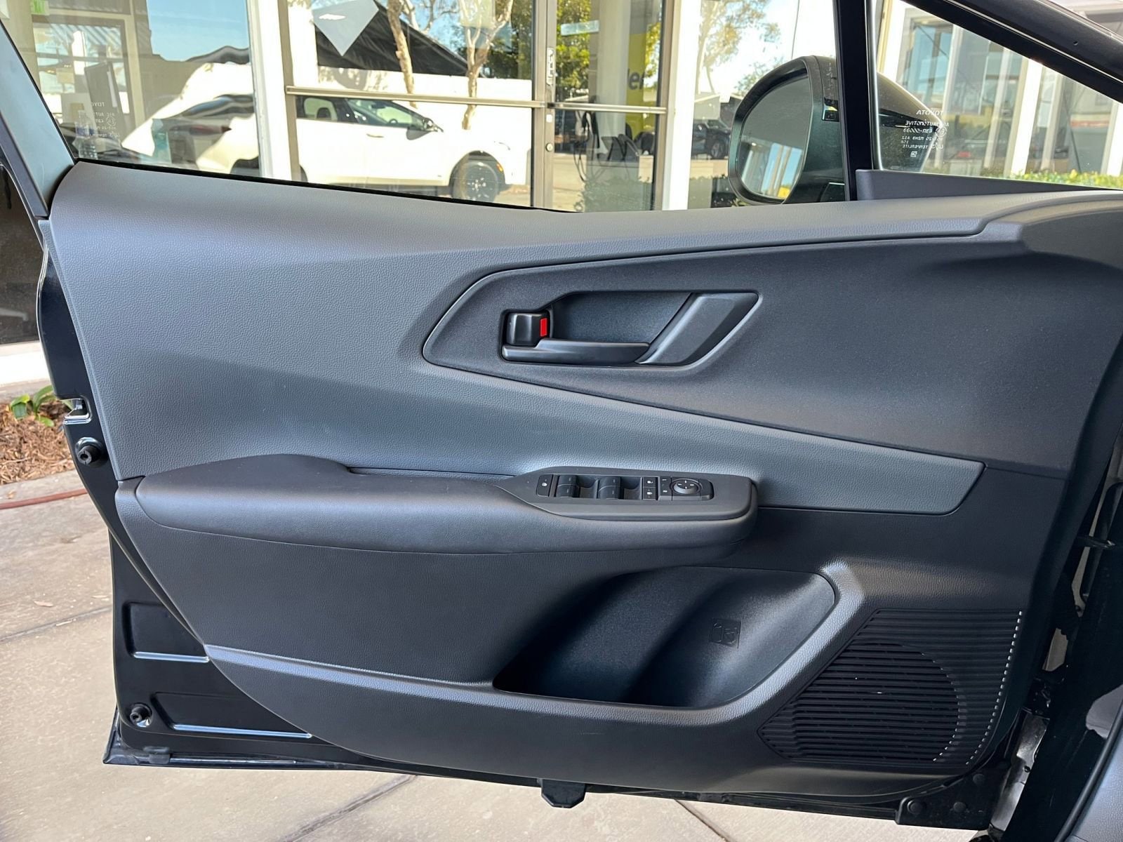 Thumbnail: 2025 Toyota Prius - 20