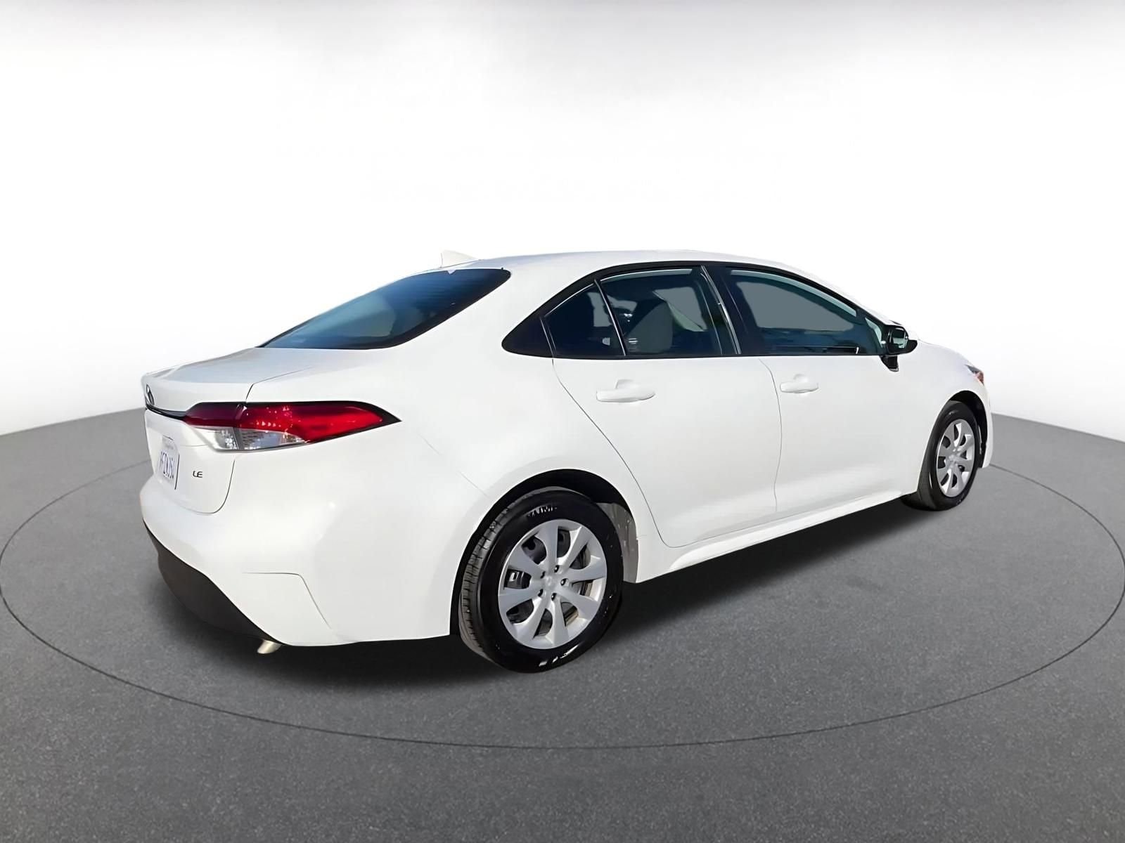 Thumbnail: 2023 Toyota Corolla - 15