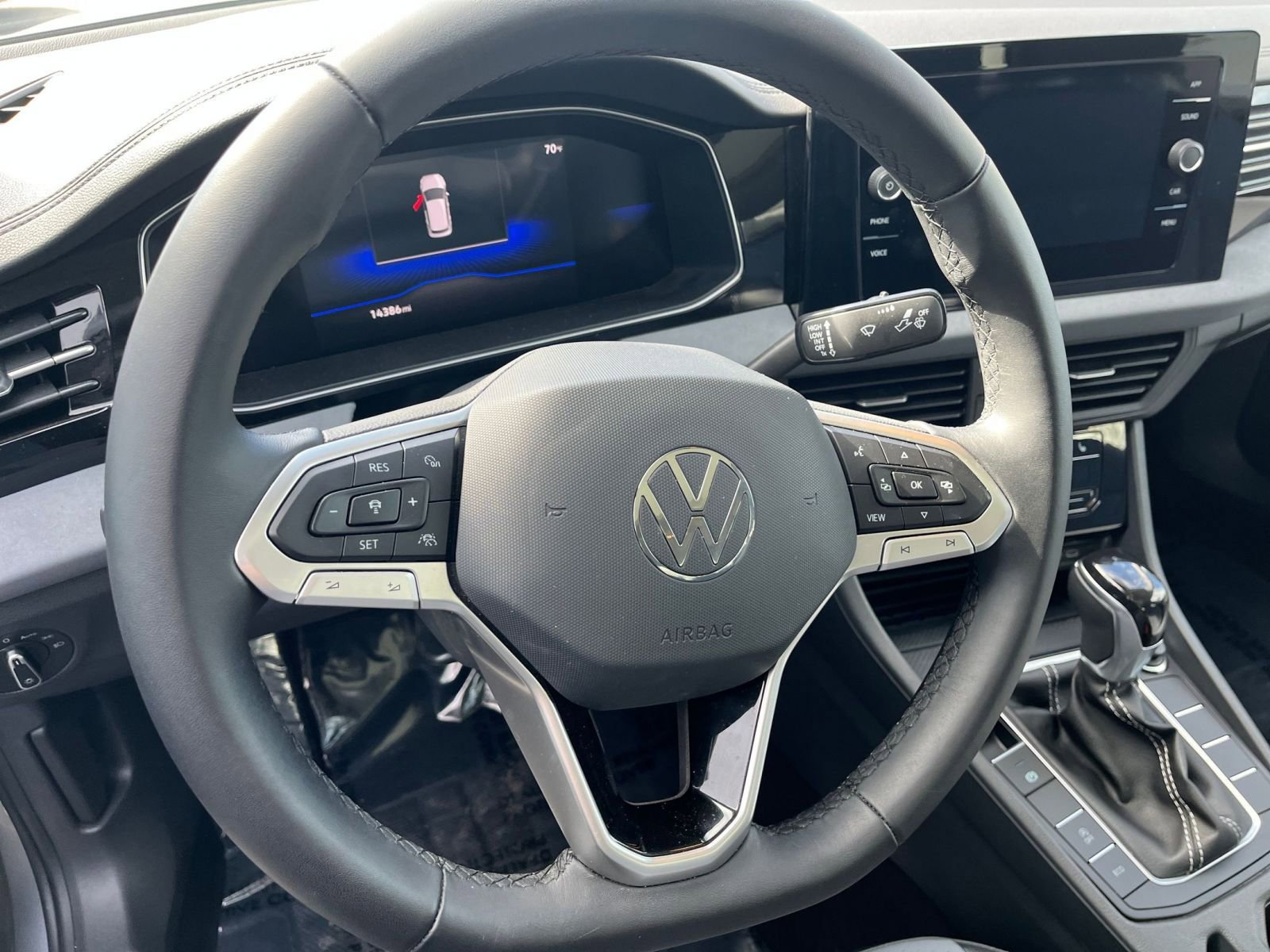 Thumbnail: 2025 Volkswagen Jetta - 28