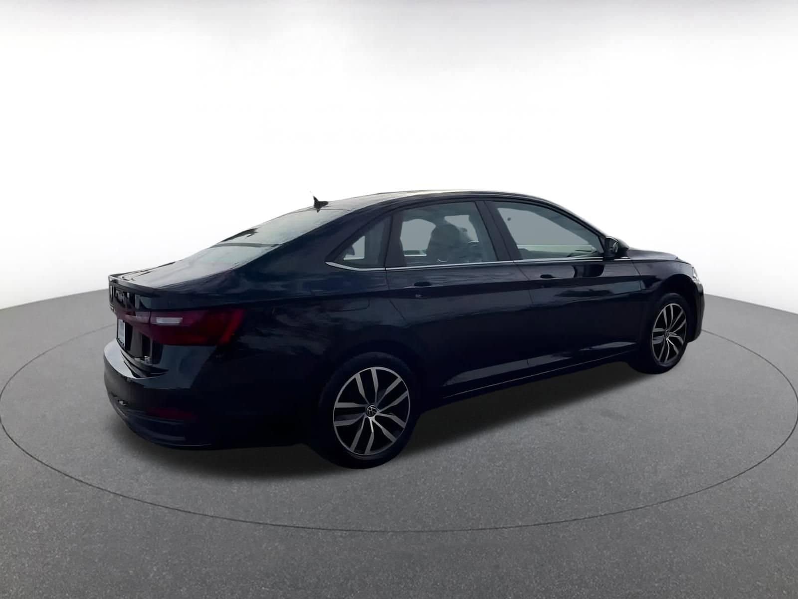 Thumbnail: 2025 Volkswagen Jetta - 15