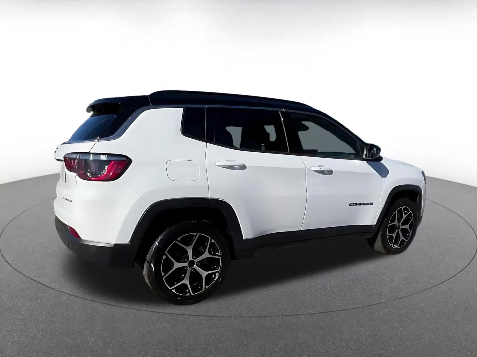 Thumbnail: 2025 Jeep Compass - 14