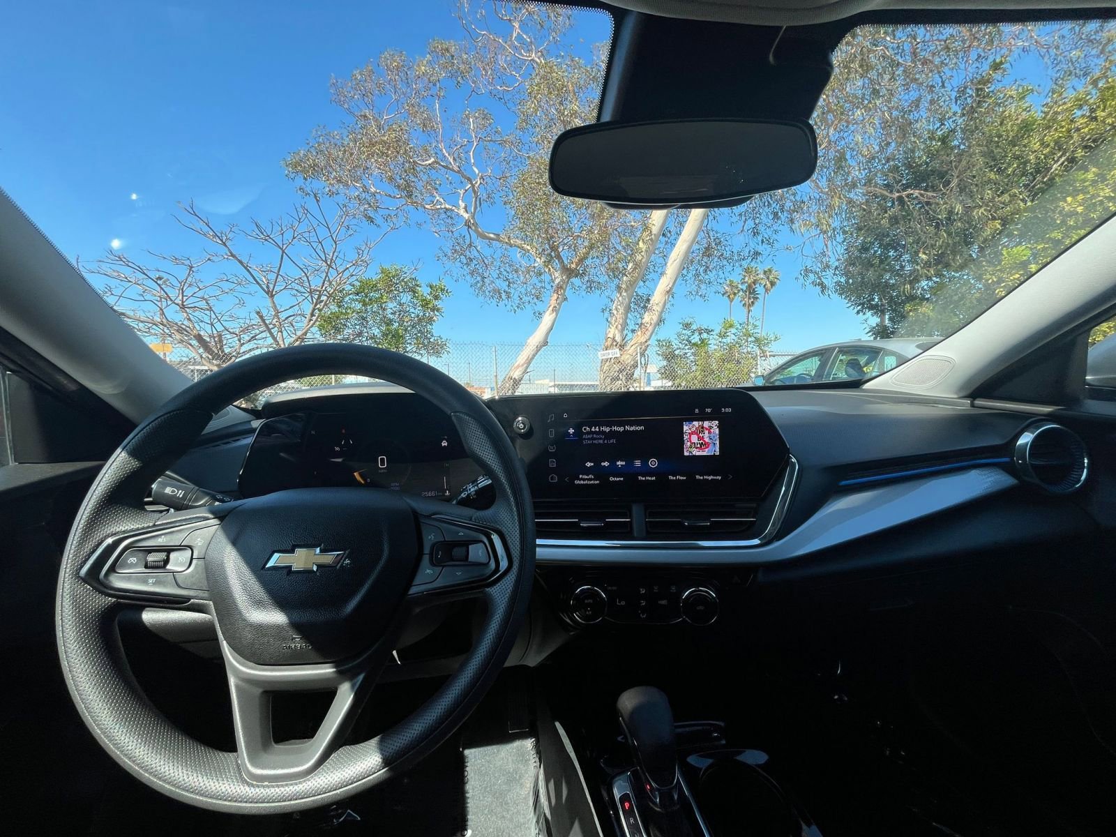 Thumbnail: 2025 Chevrolet Trax - 34